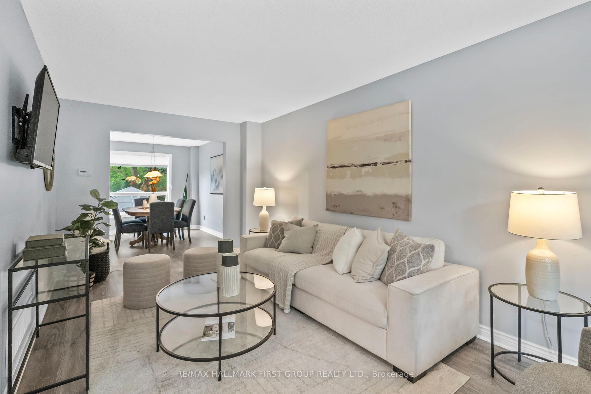 Photo 4 of 60 Spiers Crescent, Ajax, South East — HOMEH