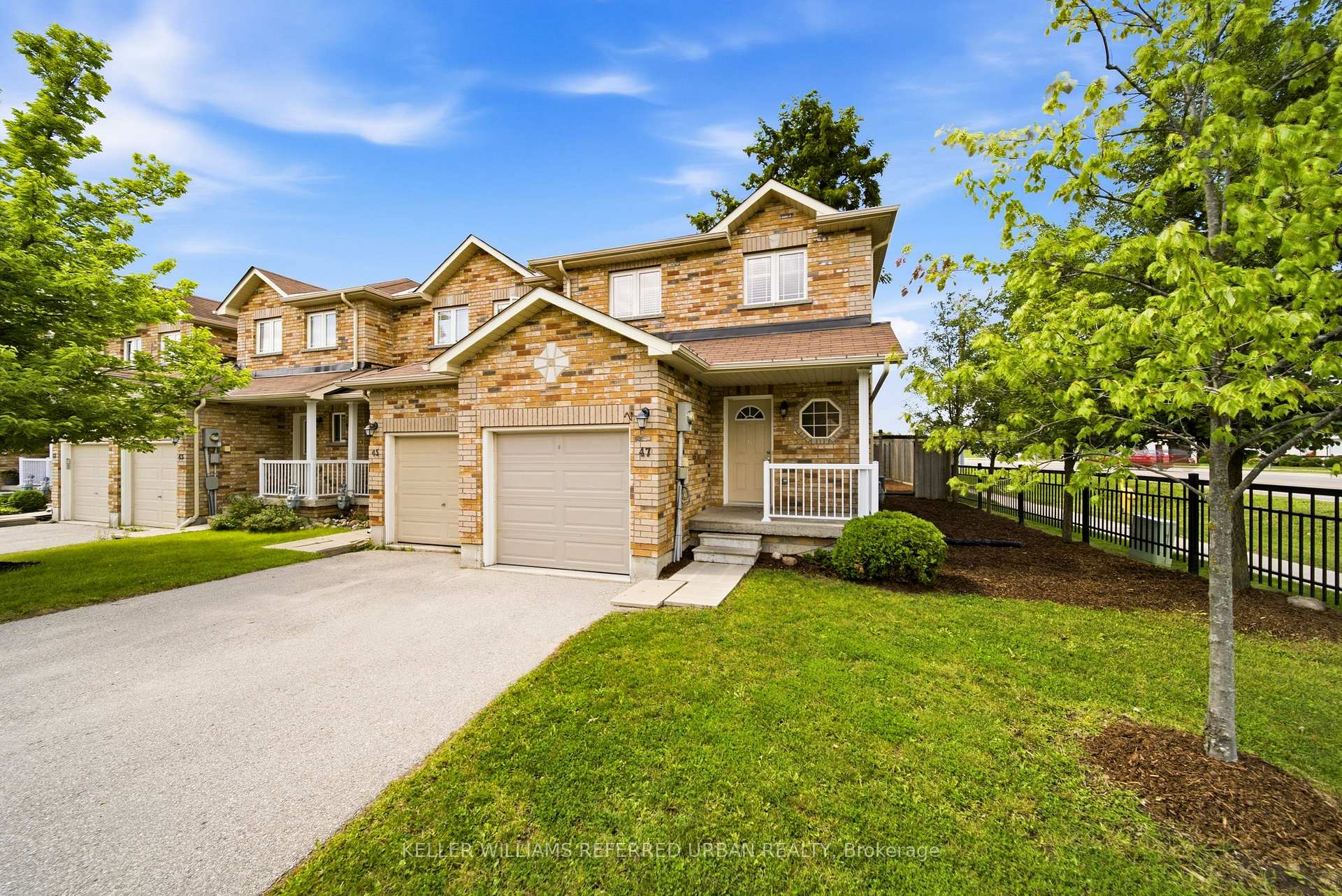 Photo 2 of Unit 47, 46 Southwoods Crescent, Barrie, Holly — HOMEH