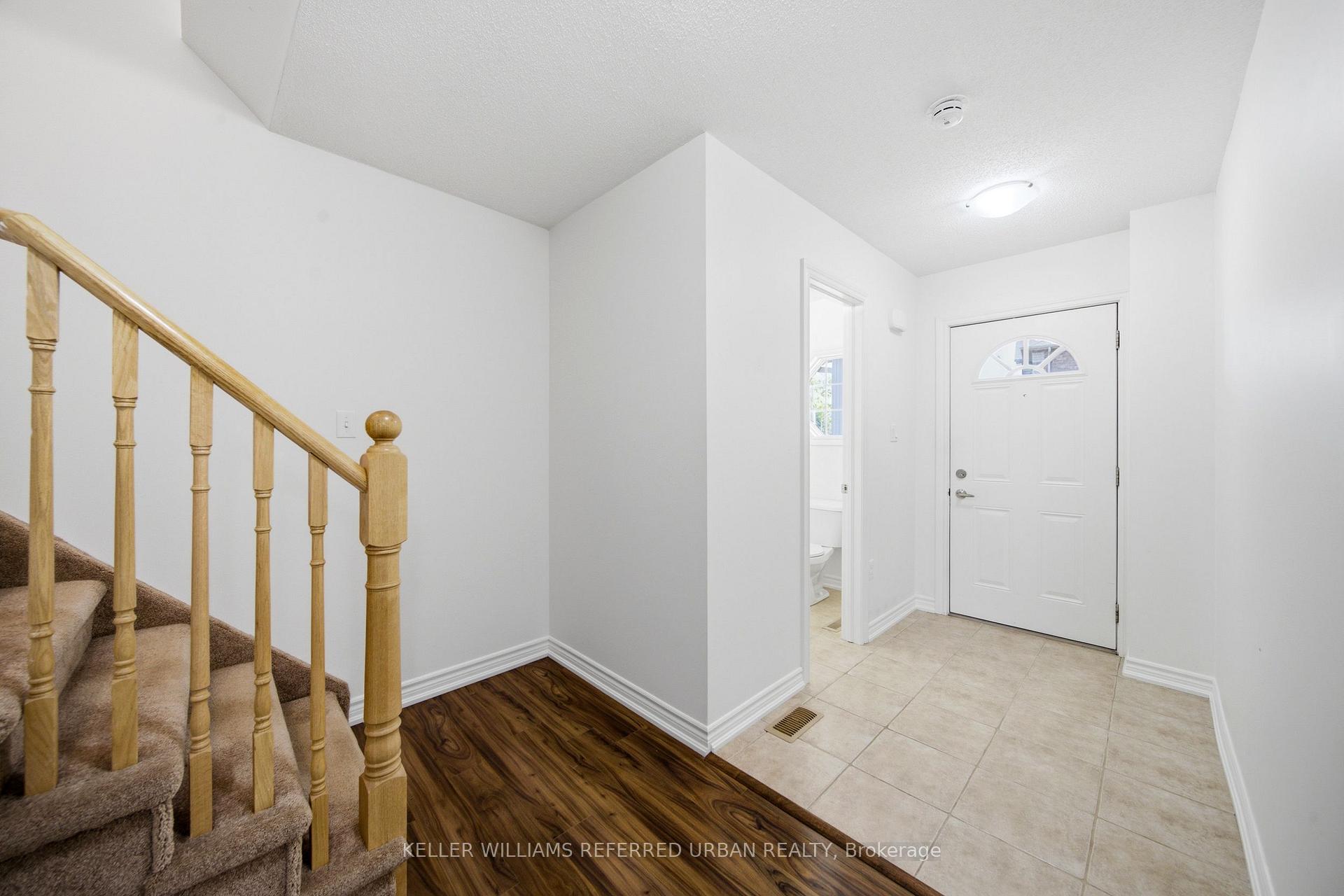 Photo 5 of Unit 47, 46 Southwoods Crescent, Barrie, Holly — HOMEH
