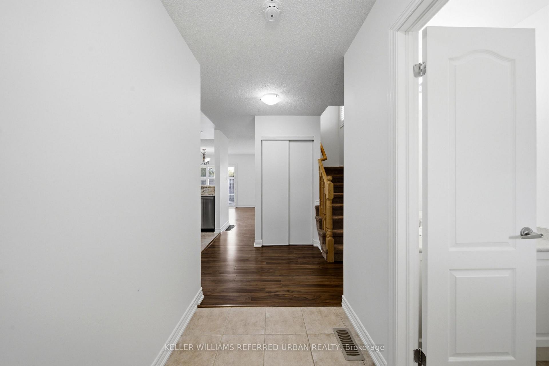 Photo 7 of Unit 47, 46 Southwoods Crescent, Barrie, Holly — HOMEH