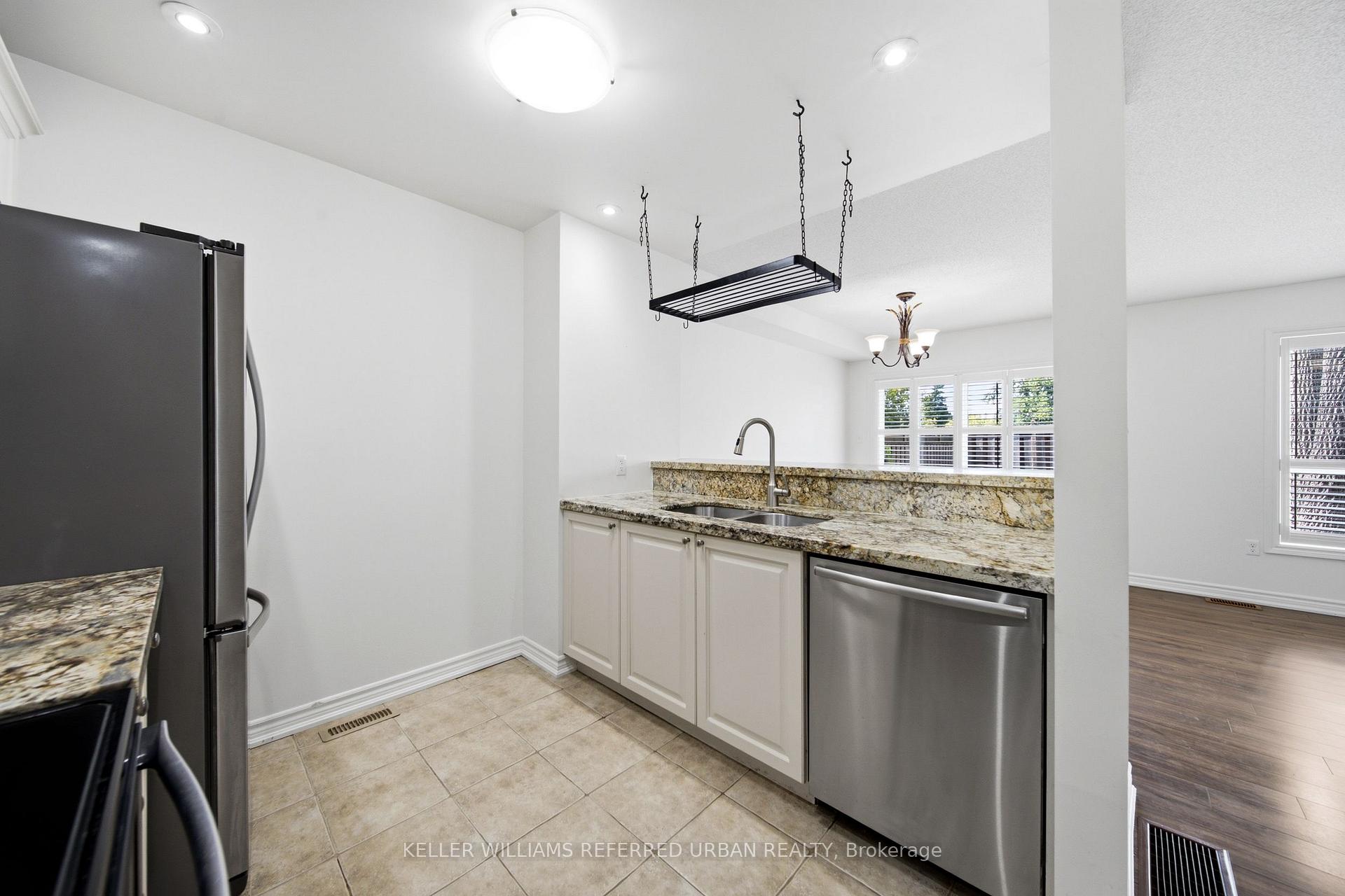 Photo 10 of Unit 47, 46 Southwoods Crescent, Barrie, Holly — HOMEH