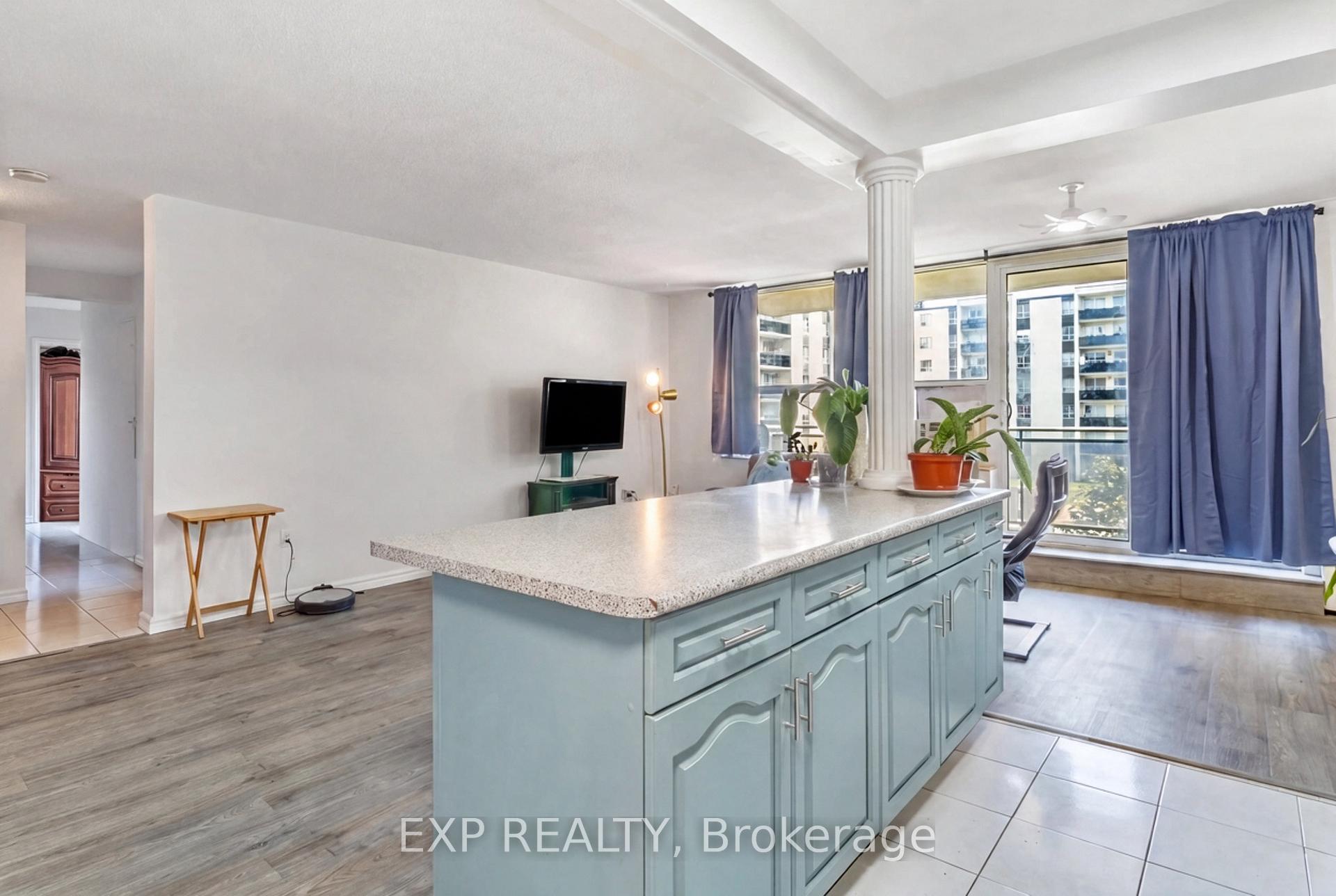 Photo 10 of 180 Dudley Avenue, Markham, Thornhill — HOMEH