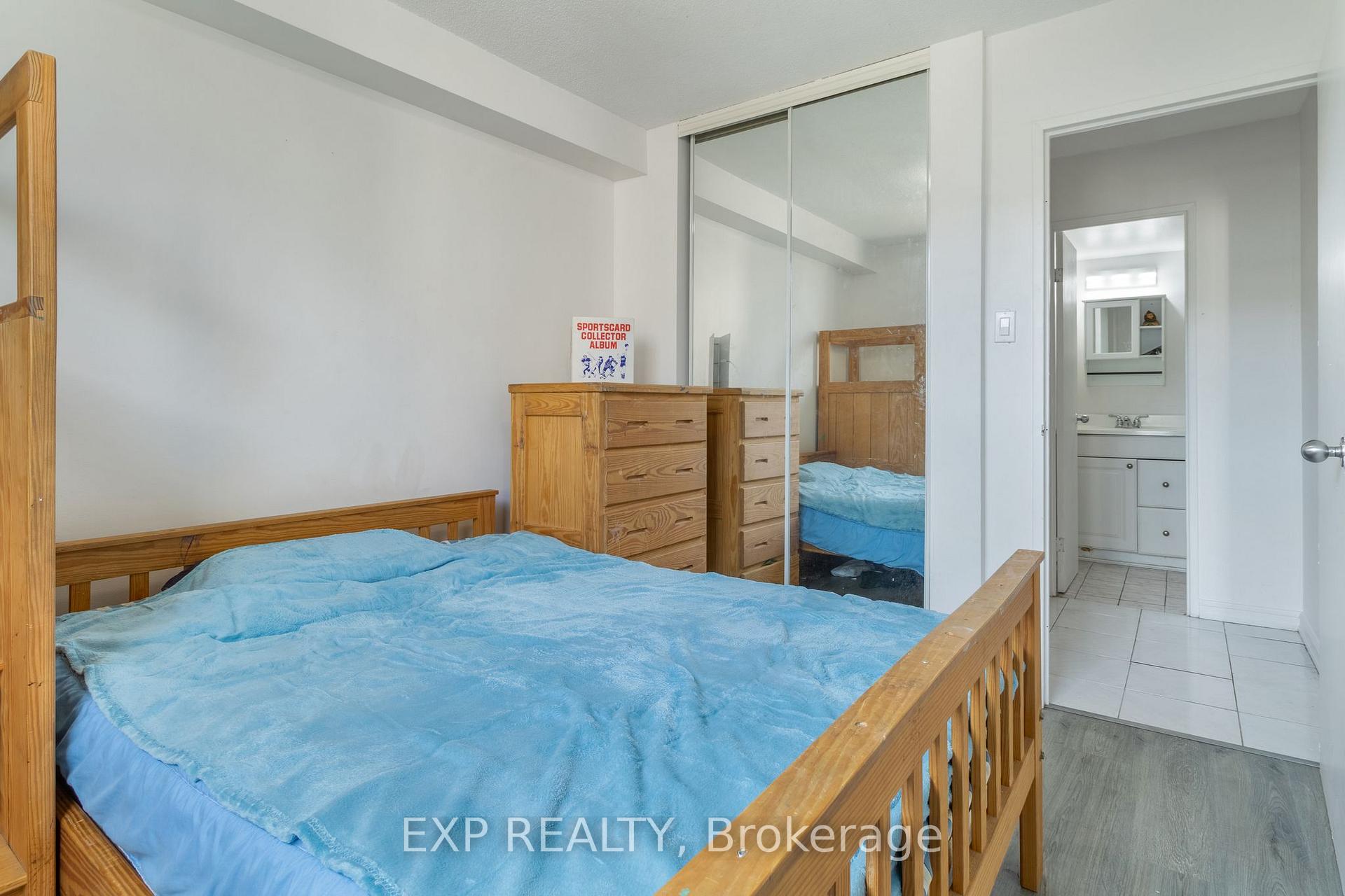 Photo 12 of 180 Dudley Avenue, Markham, Thornhill — HOMEH