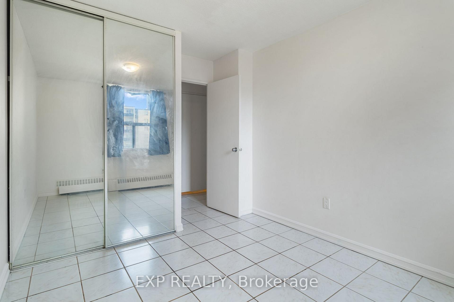 Photo 18 of 180 Dudley Avenue, Markham, Thornhill — HOMEH