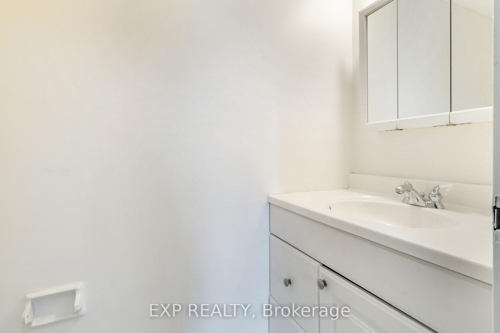 Photo 19 of 180 Dudley Avenue, Markham, Thornhill — HOMEH