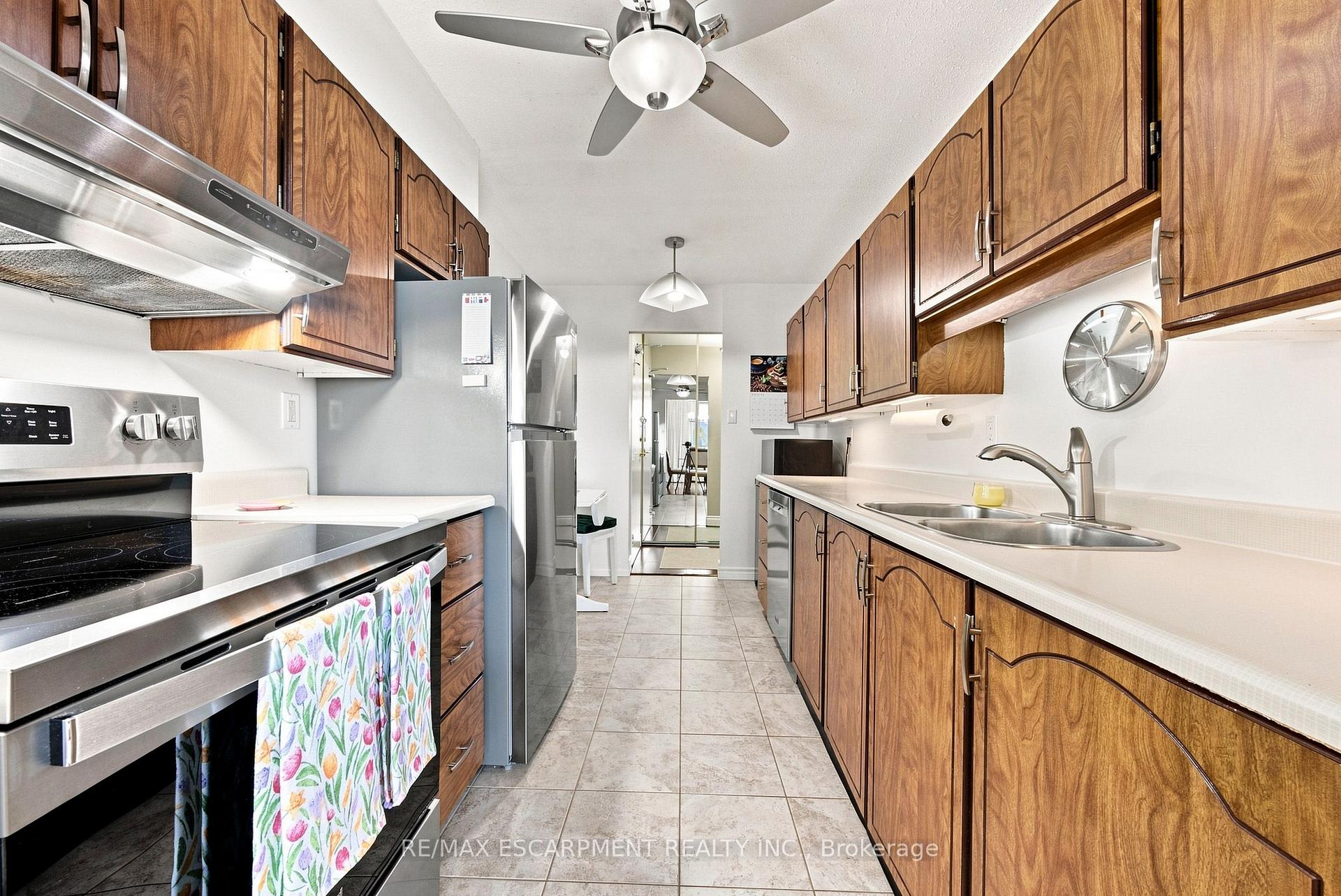 Photo 7 of Unit 1507, 2055 Upper Middle Road, Burlington, Brant Hills — HOMEH