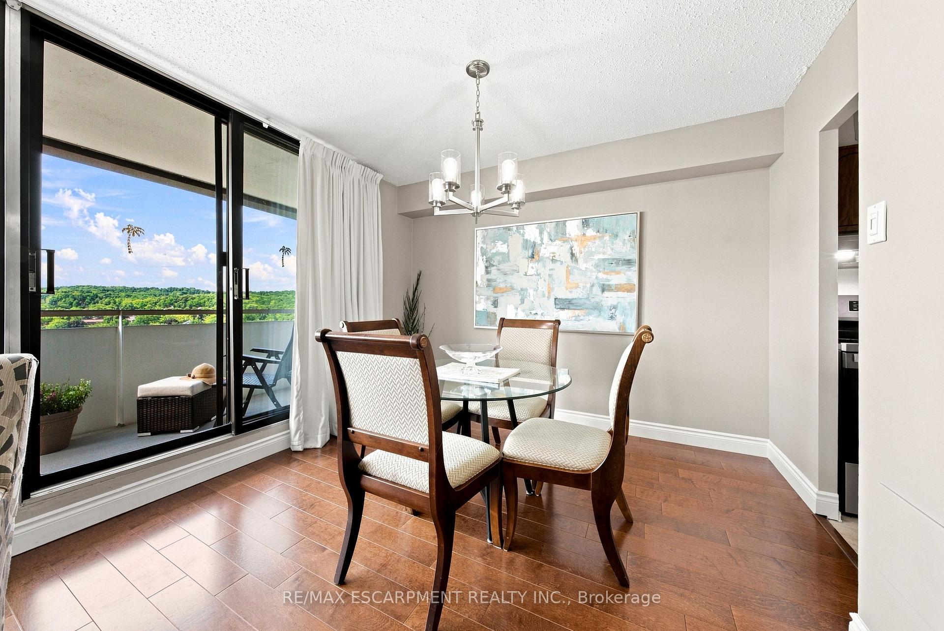Photo 9 of Unit 1507, 2055 Upper Middle Road, Burlington, Brant Hills — HOMEH
