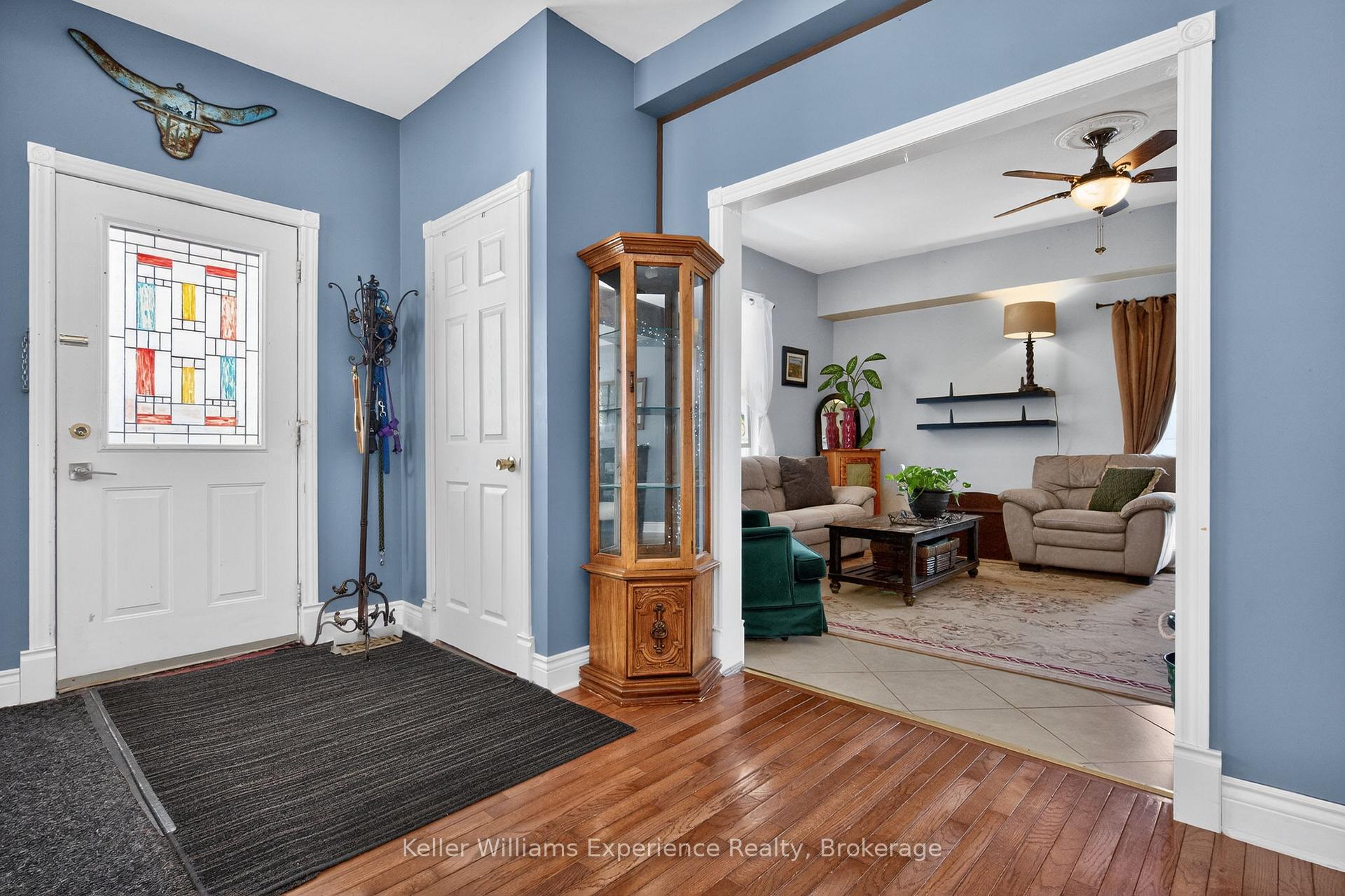 Photo 9 of 107 Pine Street, Tay, Waubaushene — HOMEH