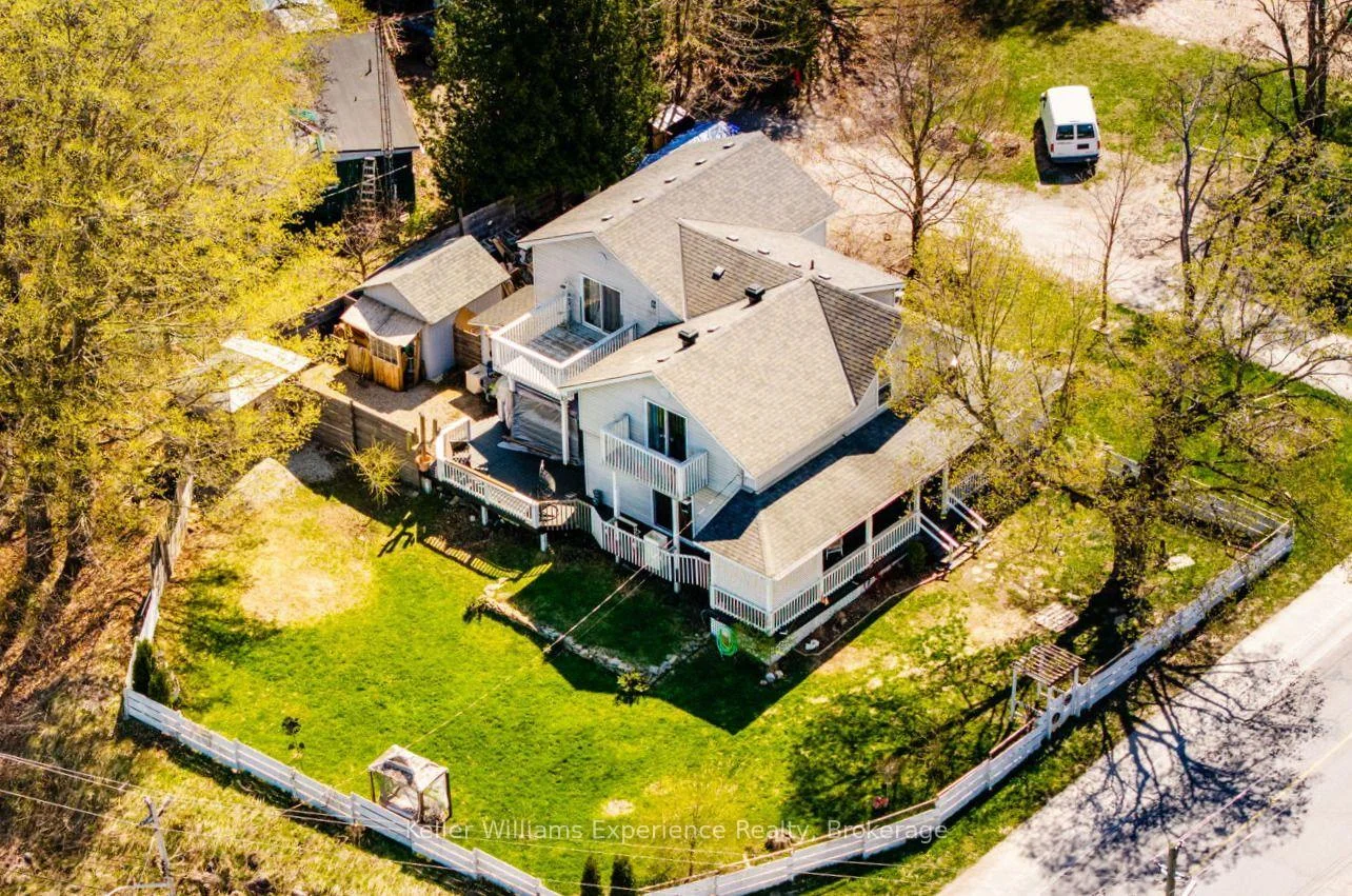 Photo 4 of 107 Pine Street, Tay, Waubaushene — HOMEH