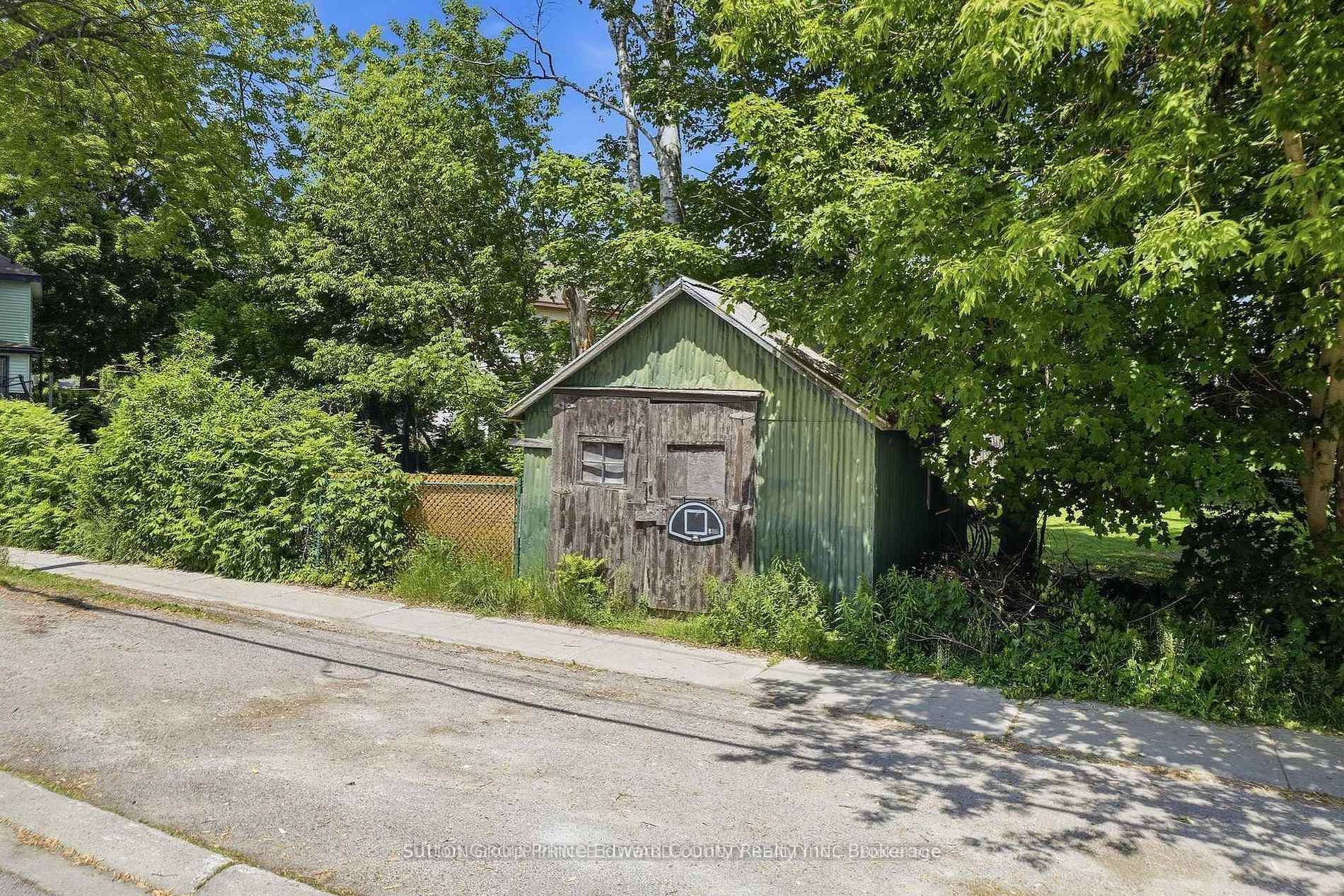 Photo 46 of 2 Queen Street, Prince Edward County, Picton Ward — HOMEH