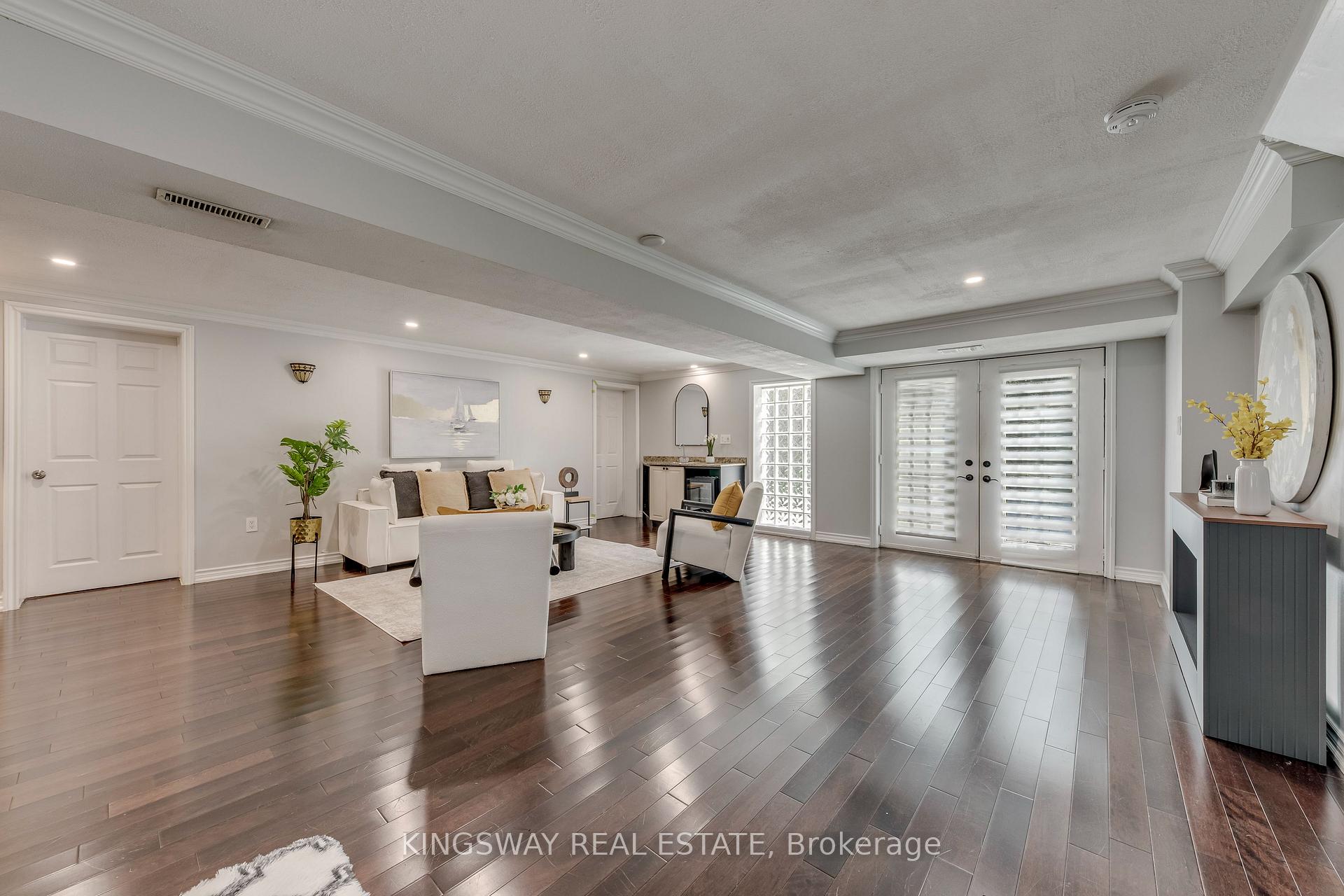 Photo 61 of 2096 Salvator Boulevard, Oakville, Bronte — HOMEH