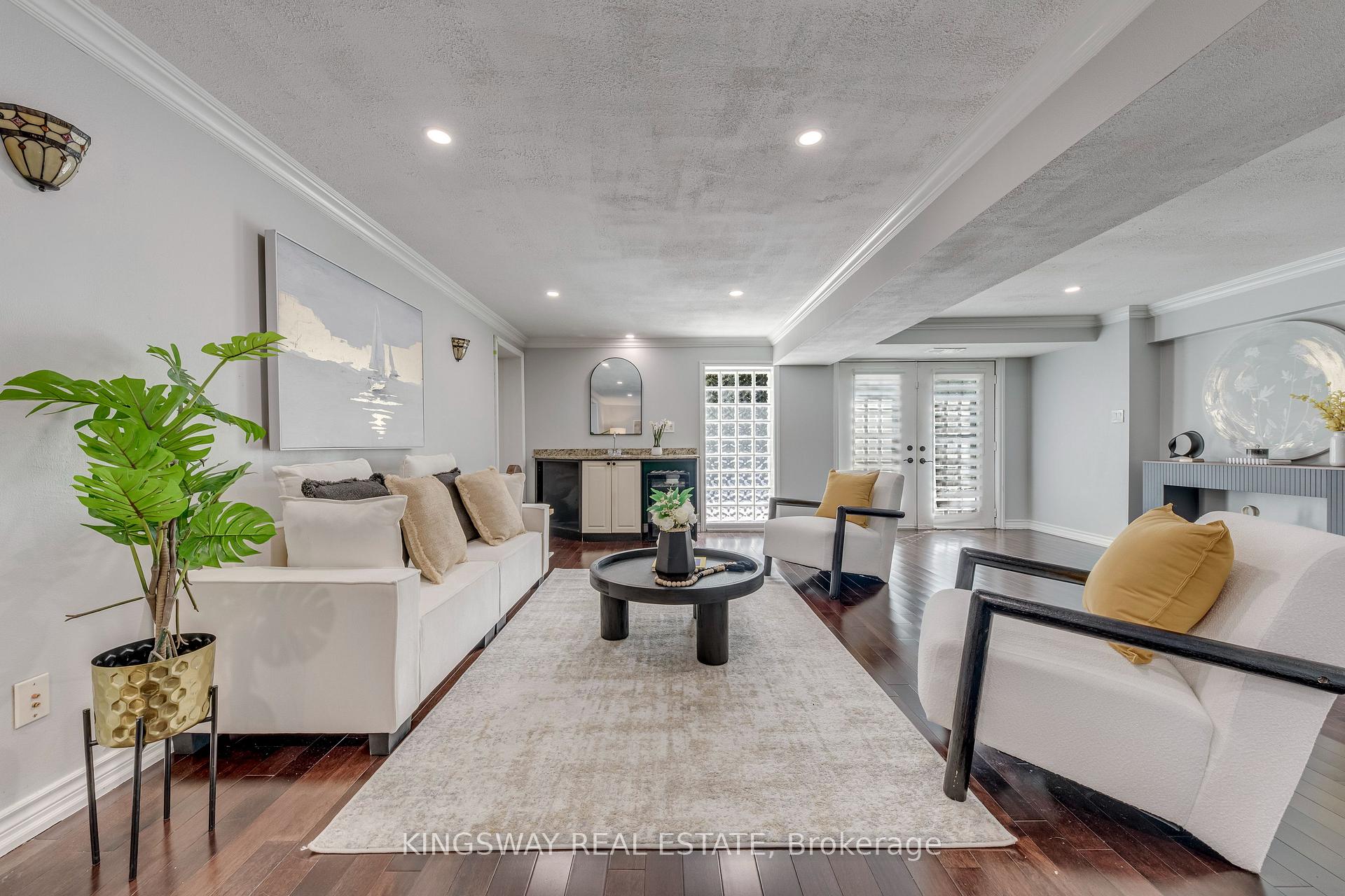 Photo 65 of 2096 Salvator Boulevard, Oakville, Bronte — HOMEH