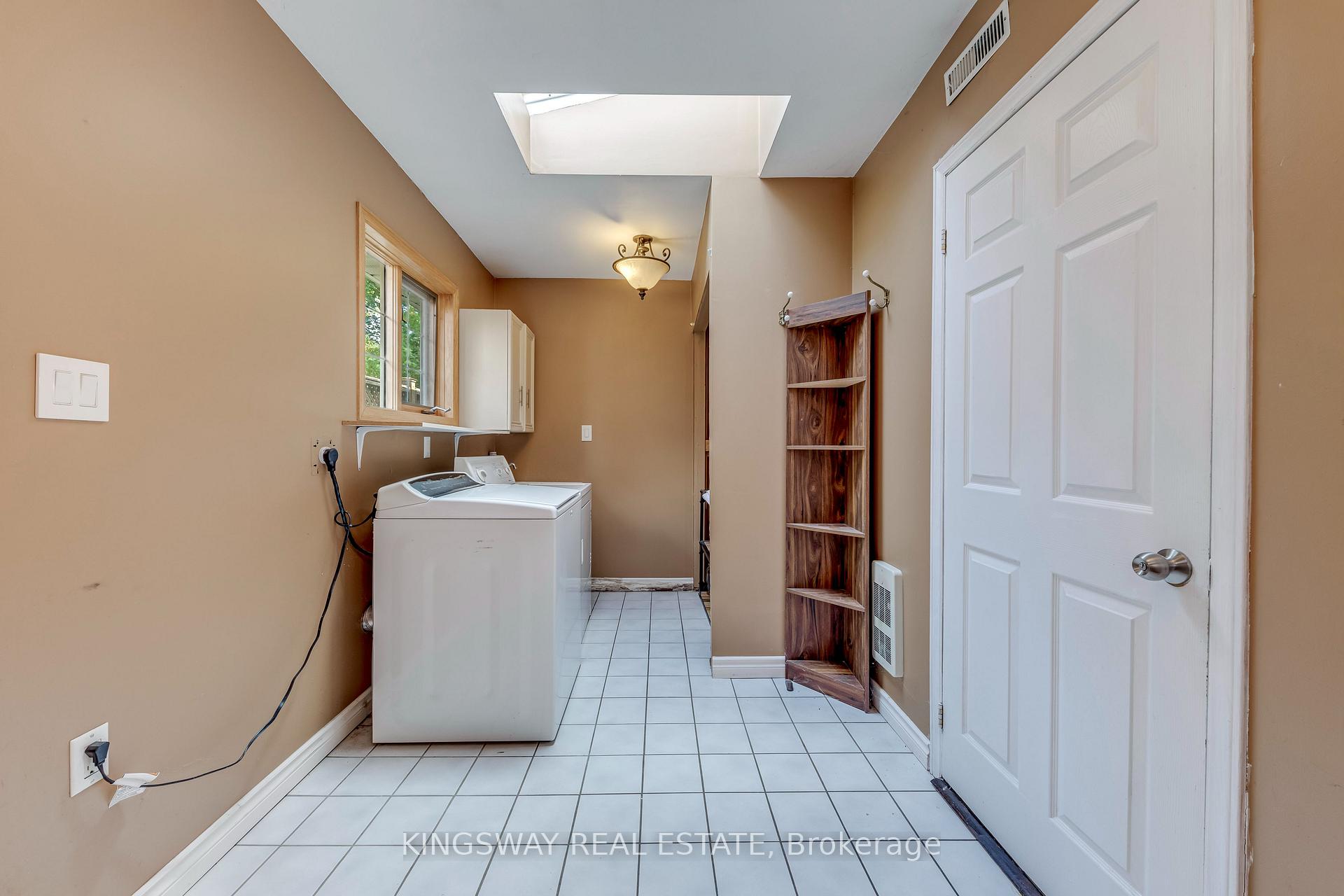 Photo 68 of 2096 Salvator Boulevard, Oakville, Bronte — HOMEH