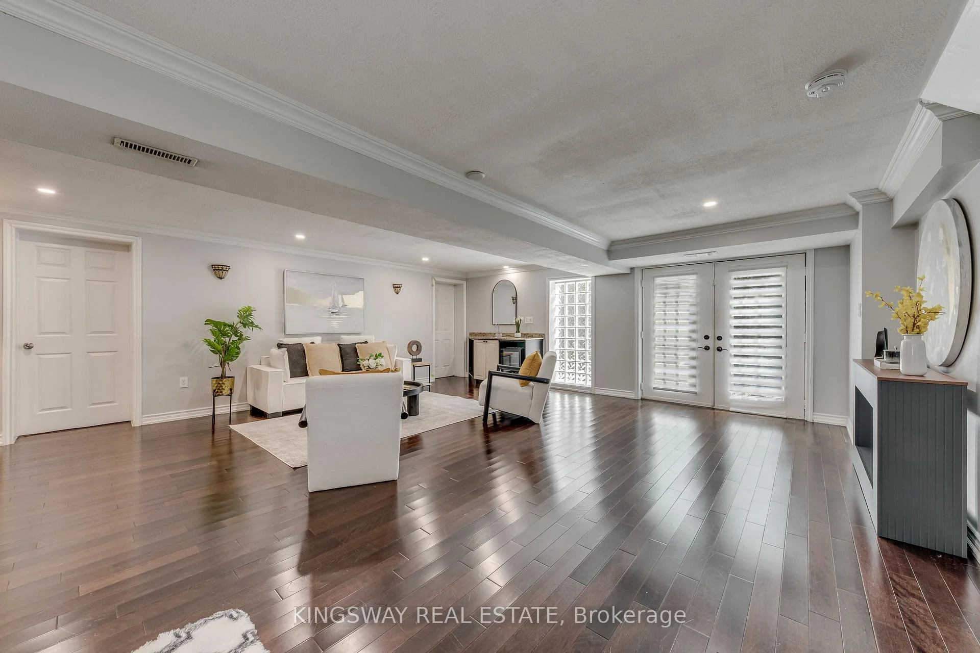 Photo 43 of 2096 Salvator Boulevard, Oakville, Bronte — HOMEH