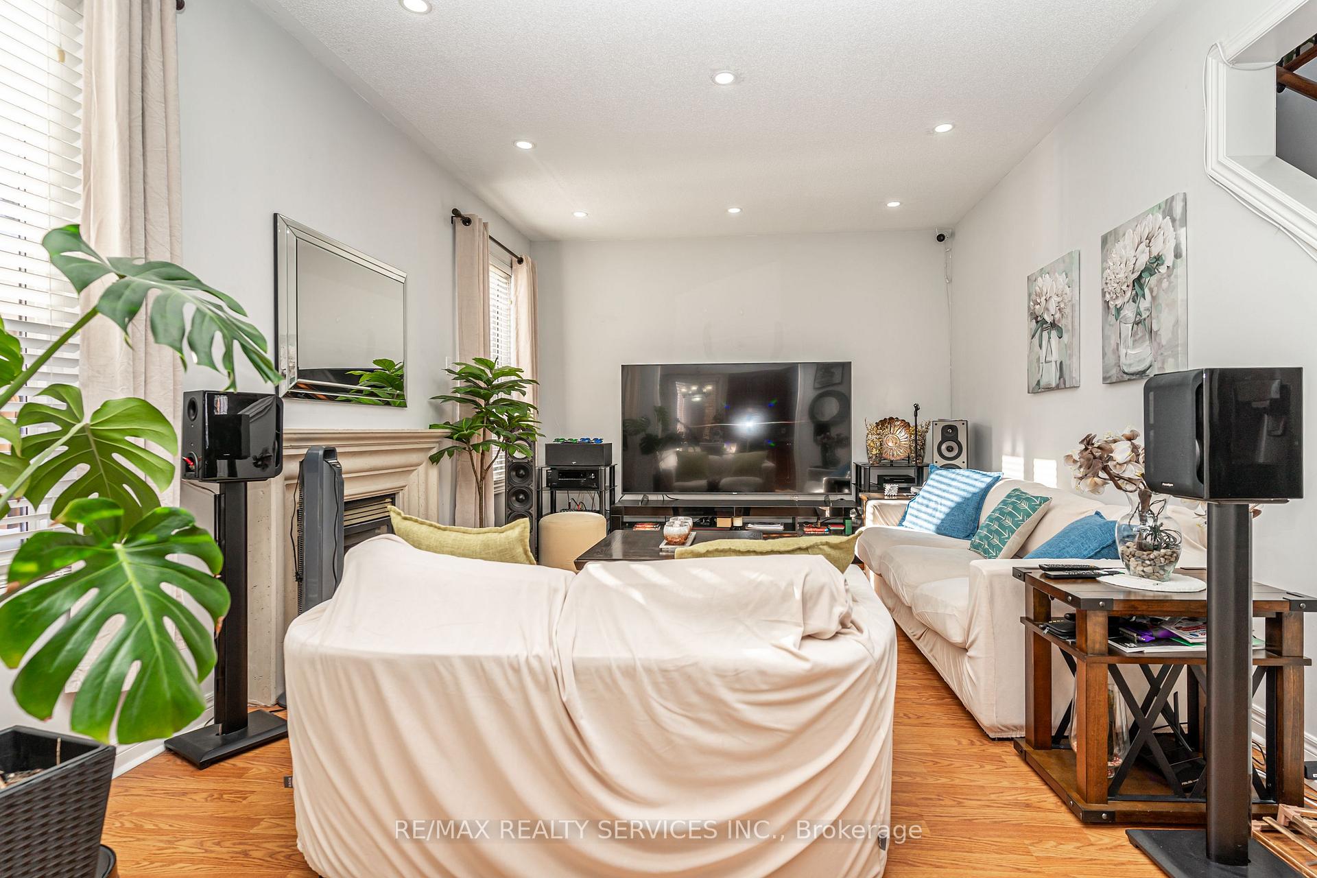 Photo 12 of 88 Sled Dog Road, Brampton, Sandringham-Wellington — HOMEH