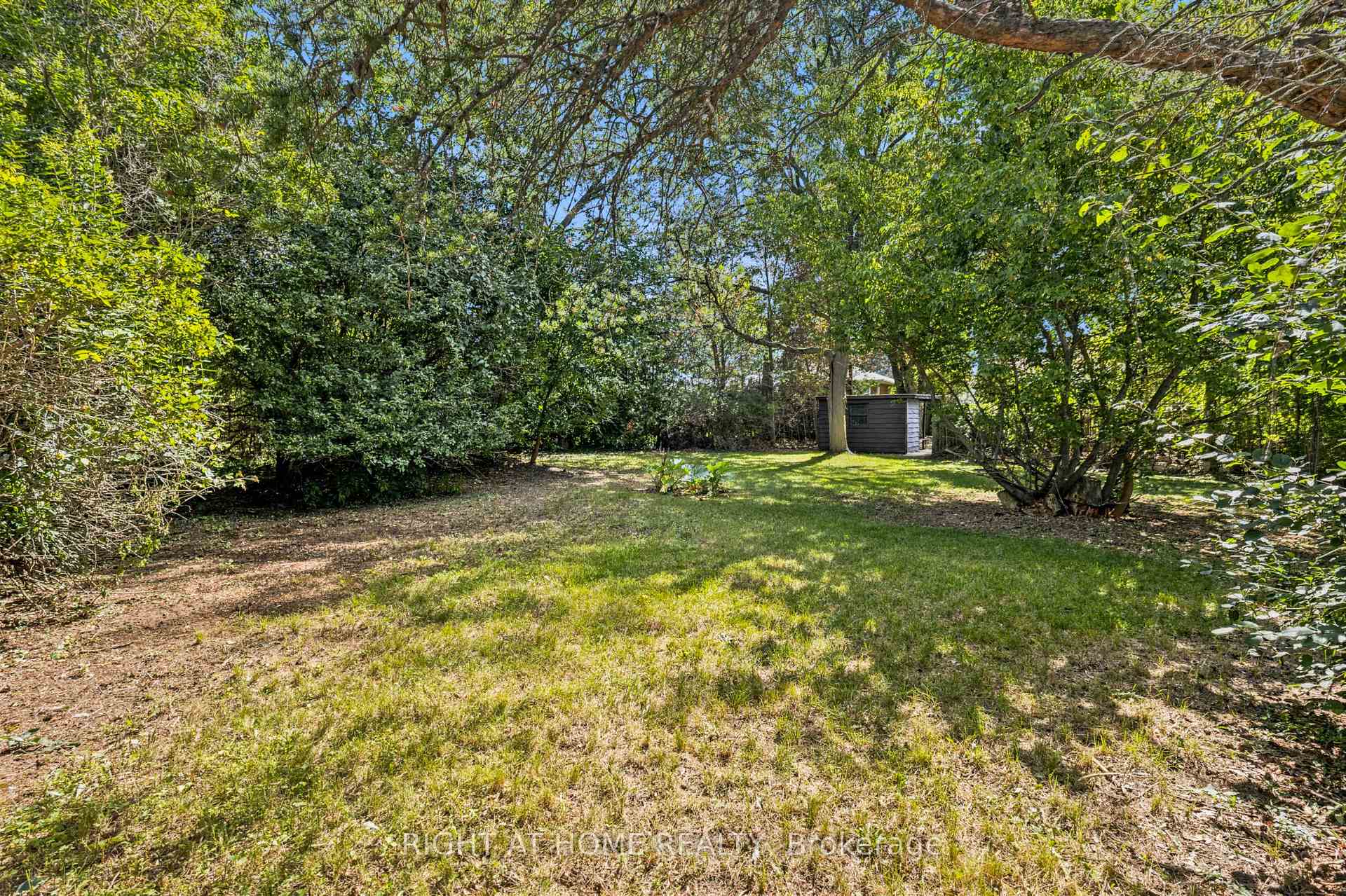 Photo 13 of 26 Phair Avenue, Clarington, Courtice — HOMEH