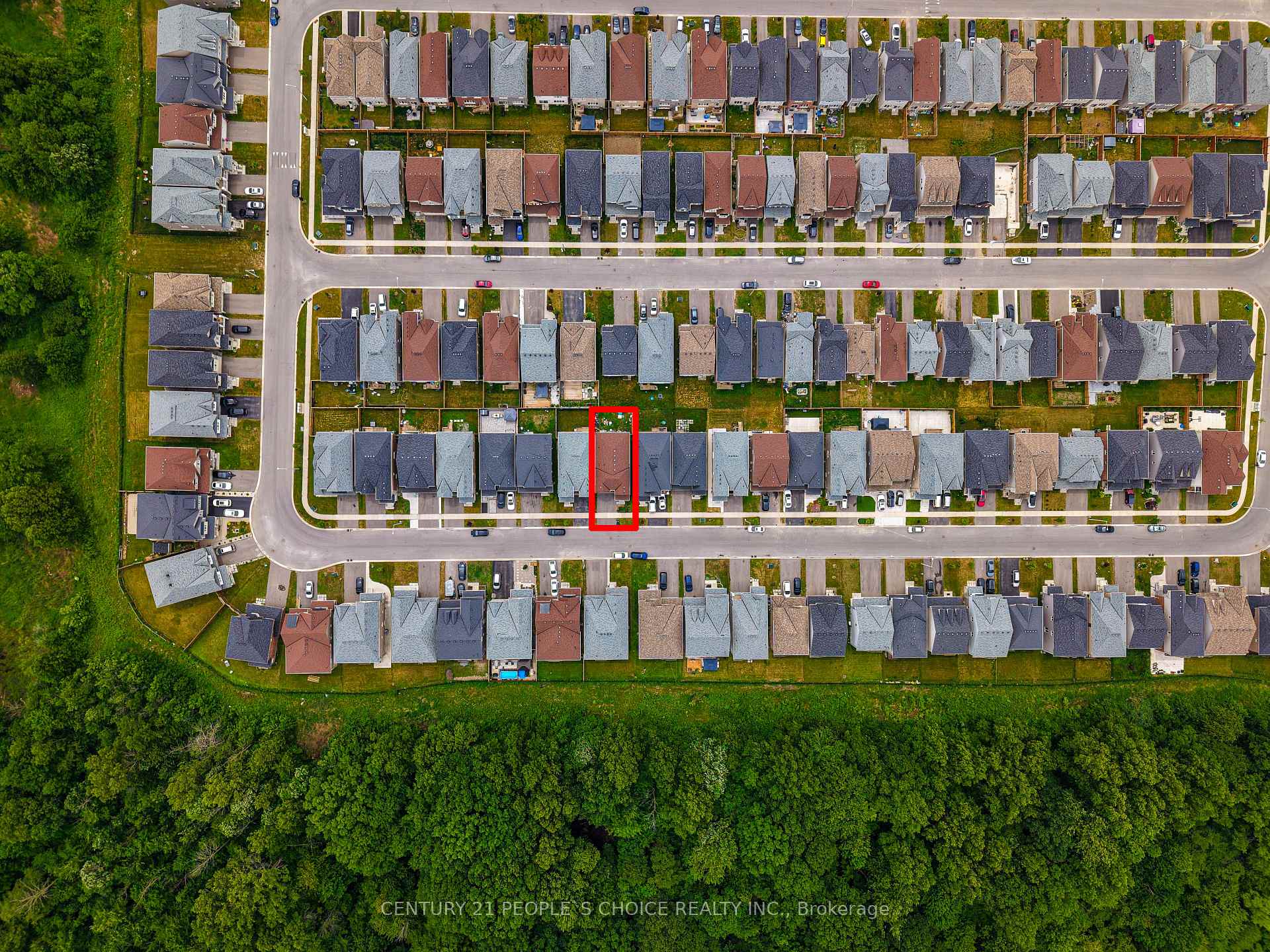 Photo 40 of 8670 Chickory Trail, Niagara Falls, Brown — HOMEH