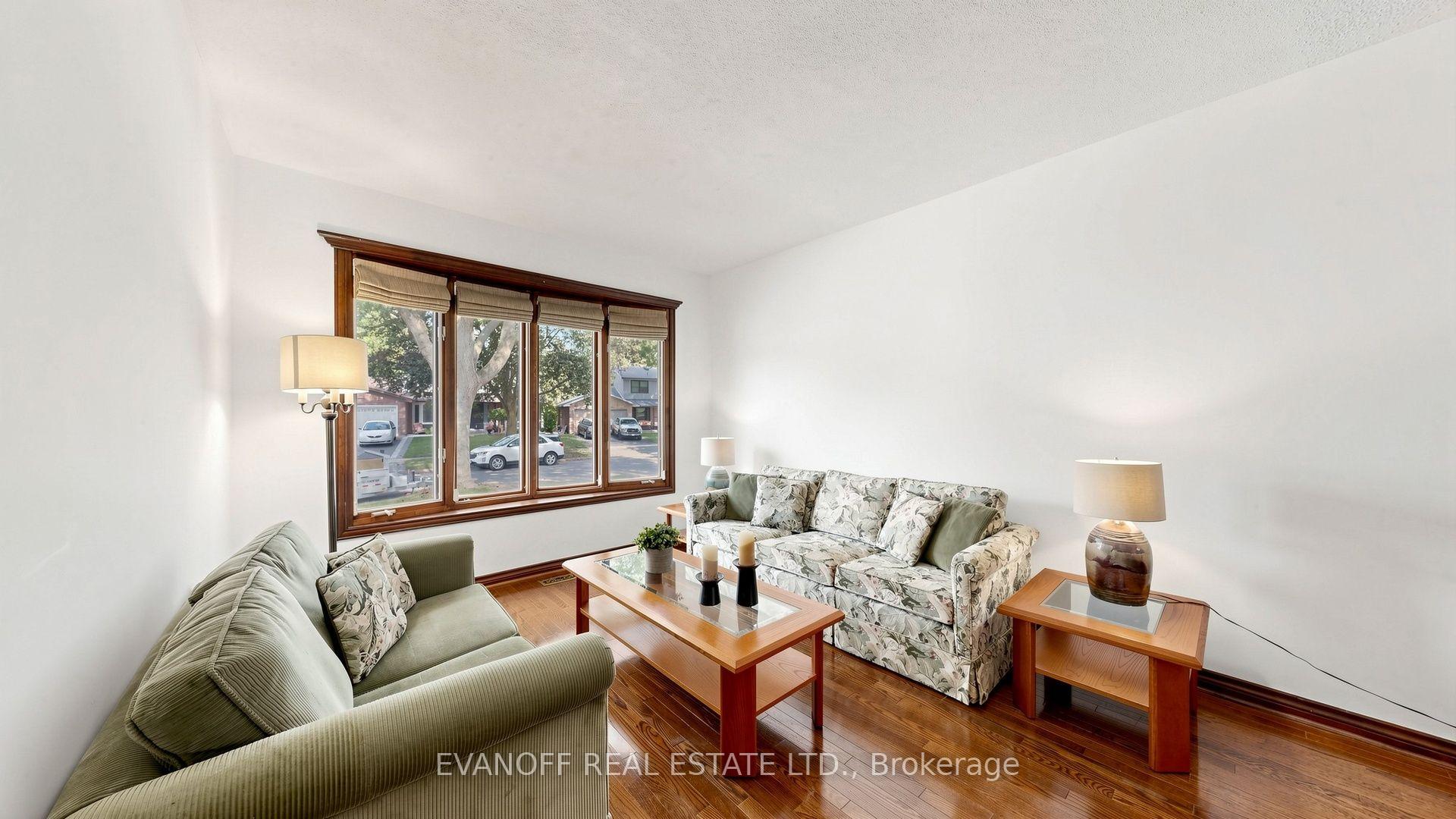 Photo 7 of 67 Satchell Boulevard, Scarborough, Centennial Scarborough — HOMEH