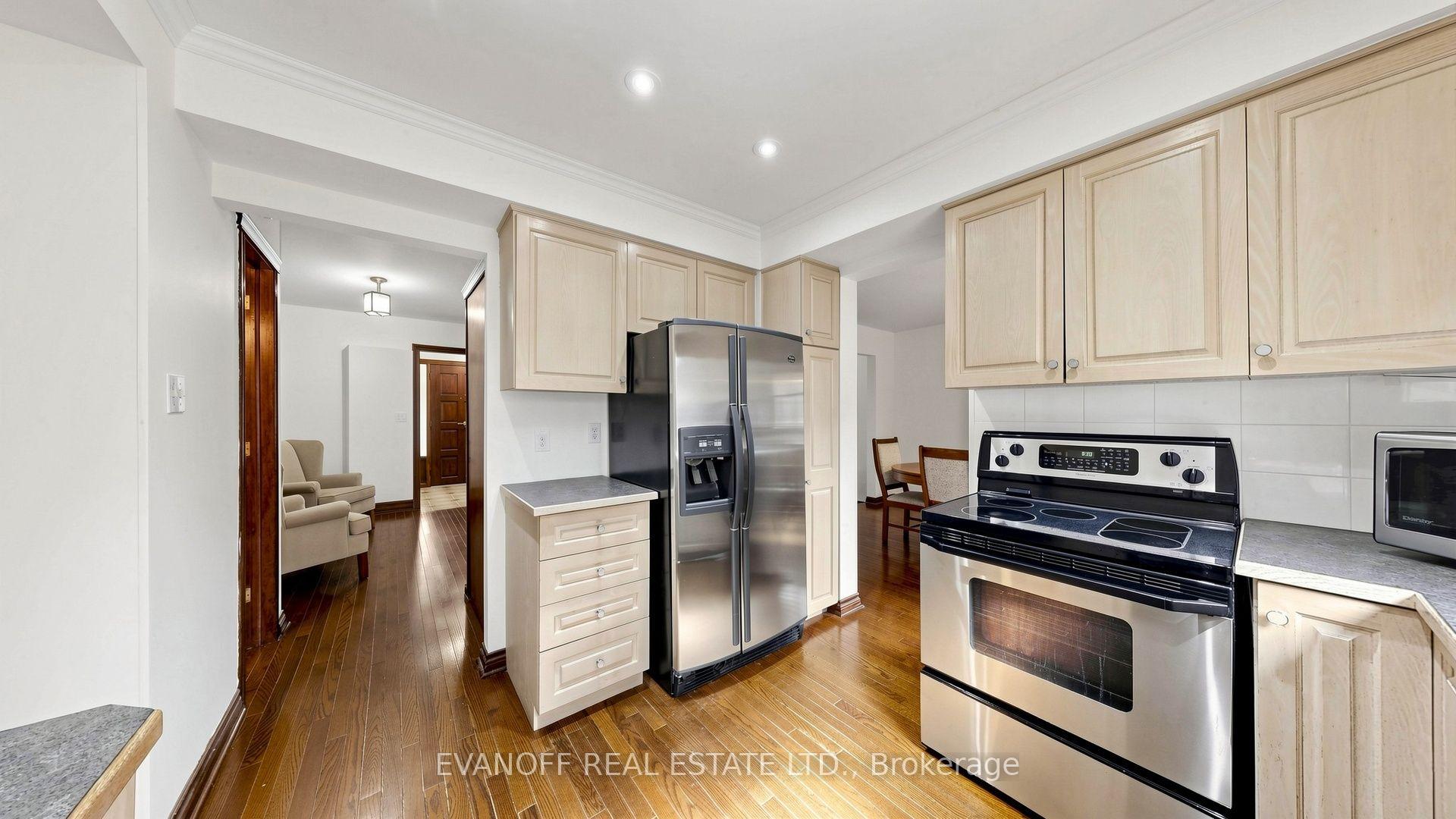 Photo 14 of 67 Satchell Boulevard, Scarborough, Centennial Scarborough — HOMEH