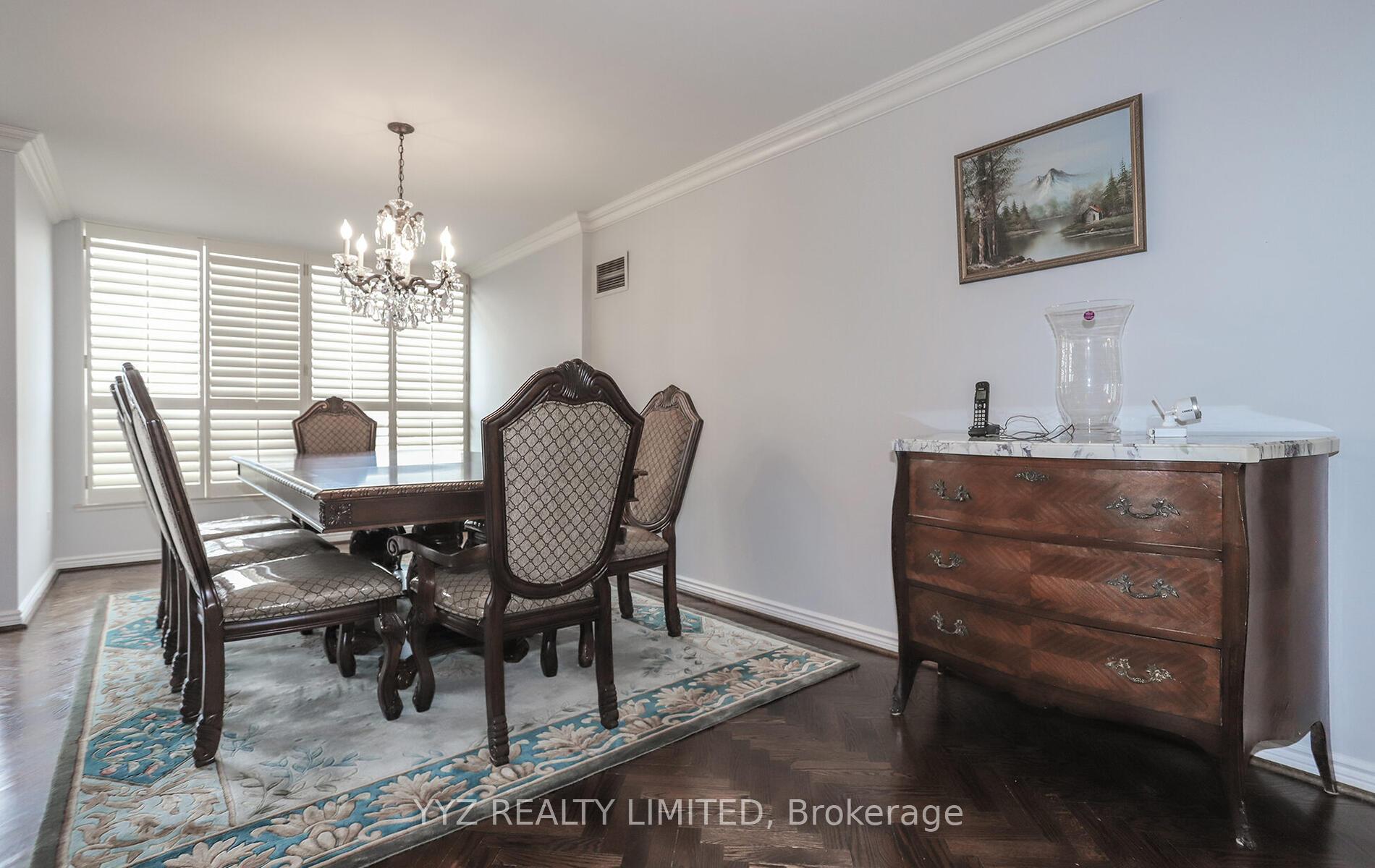 Photo 5 of Unit 808, 1 Clark Avenue W, Vaughan, Crestwood-Springfarm-Yorkhill — HOMEH