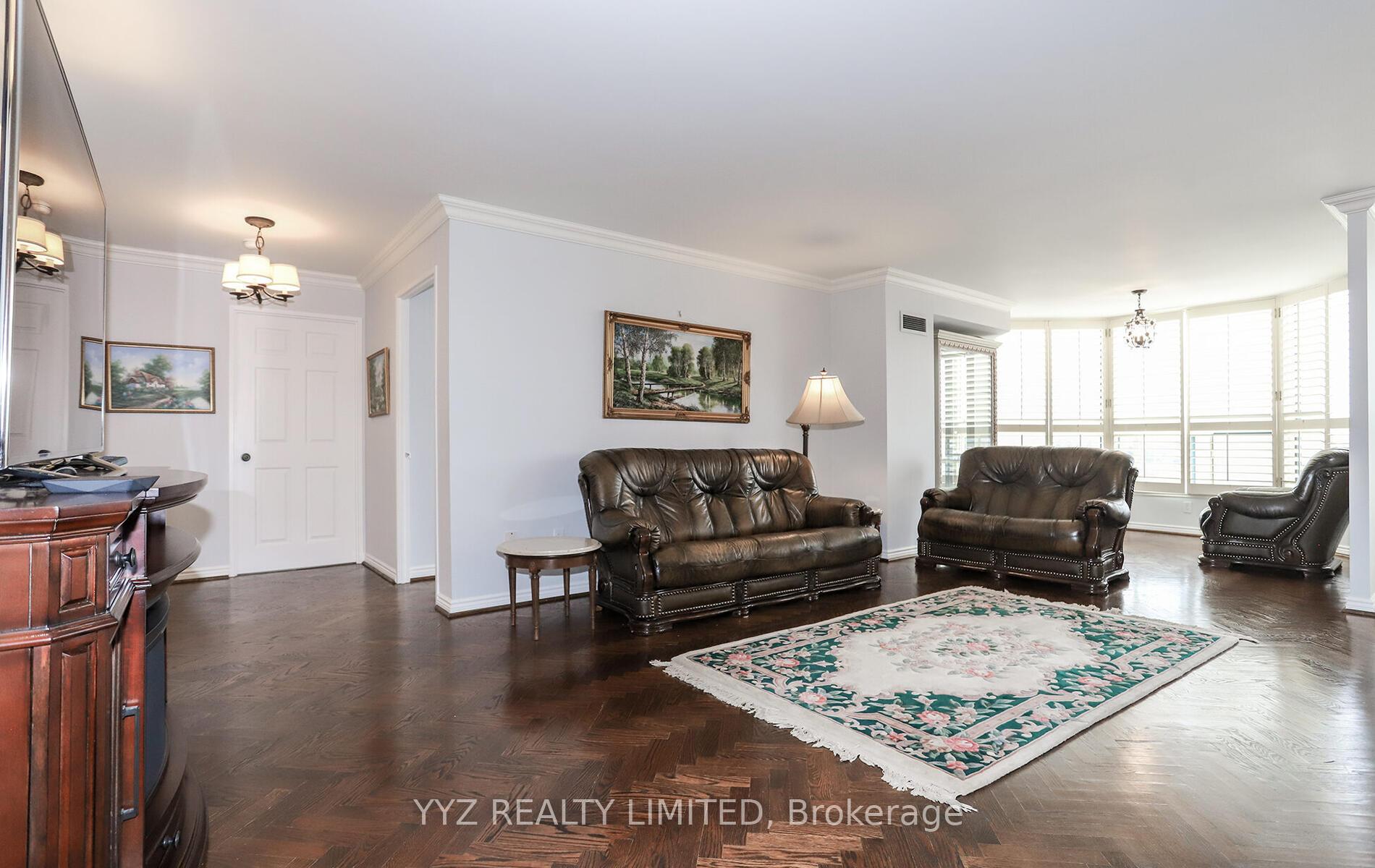 Photo 6 of Unit 808, 1 Clark Avenue W, Vaughan, Crestwood-Springfarm-Yorkhill — HOMEH