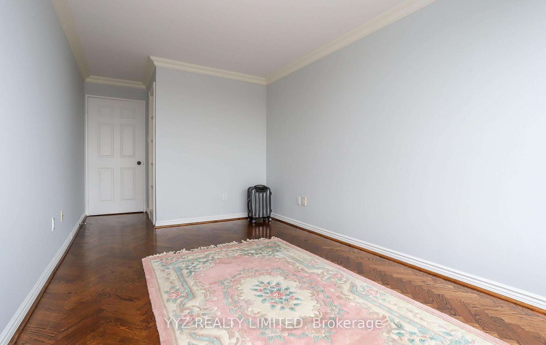 Photo 15 of Unit 808, 1 Clark Avenue W, Vaughan, Crestwood-Springfarm-Yorkhill — HOMEH