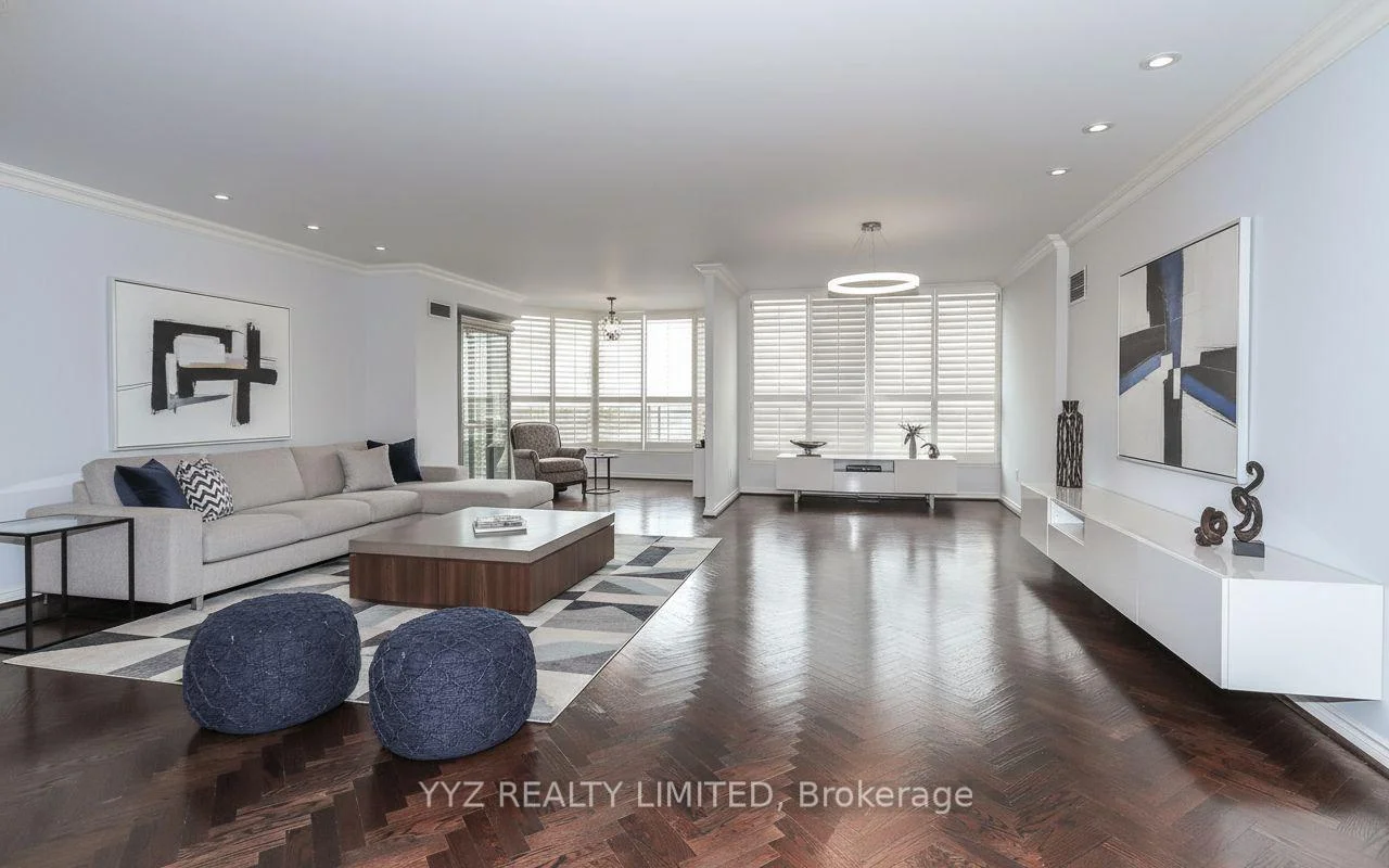Photo 9 of Unit 808, 1 Clark Avenue W, Vaughan, Crestwood-Springfarm-Yorkhill — HOMEH