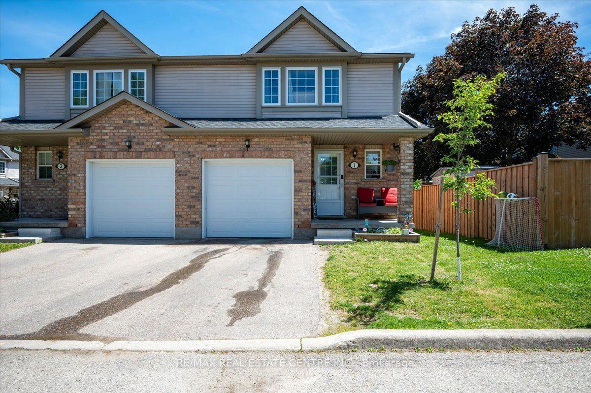 Photo 5 of Unit 1, 84 Westmeadow Drive, Kitchener, Highland West — HOMEH