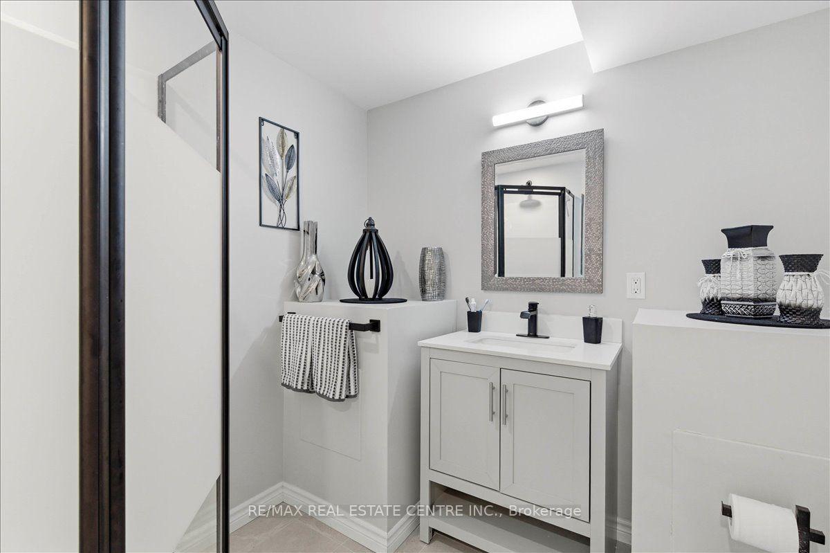 Photo 33 of Unit 1, 84 Westmeadow Drive, Kitchener, Highland West — HOMEH