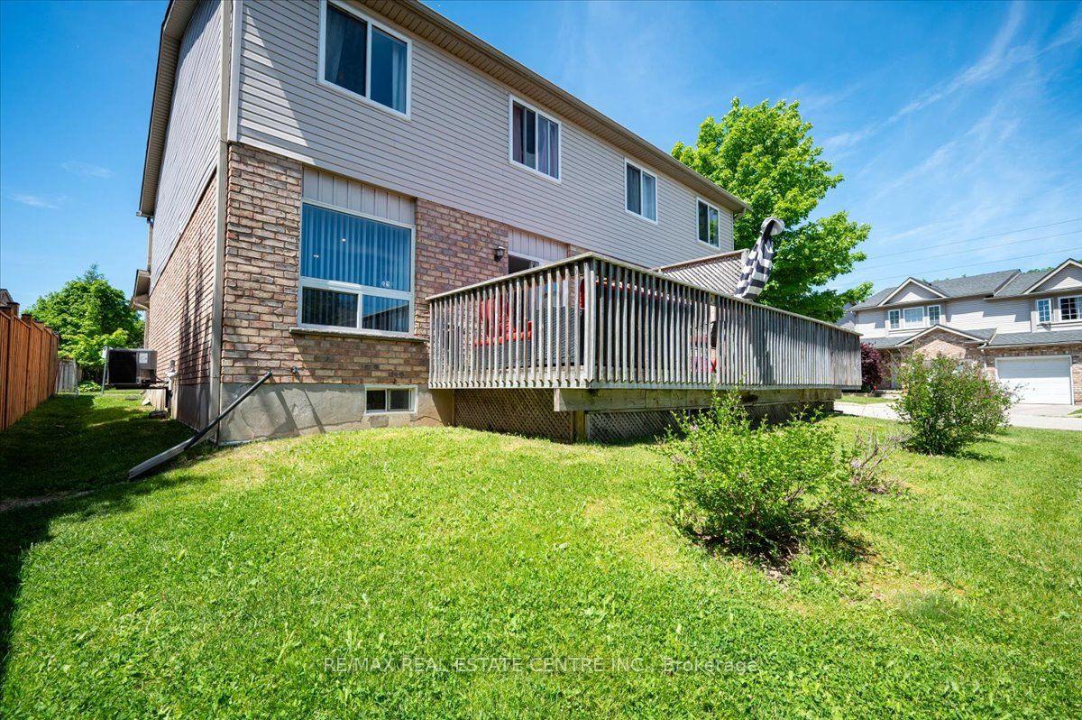 Photo 38 of Unit 1, 84 Westmeadow Drive, Kitchener, Highland West — HOMEH