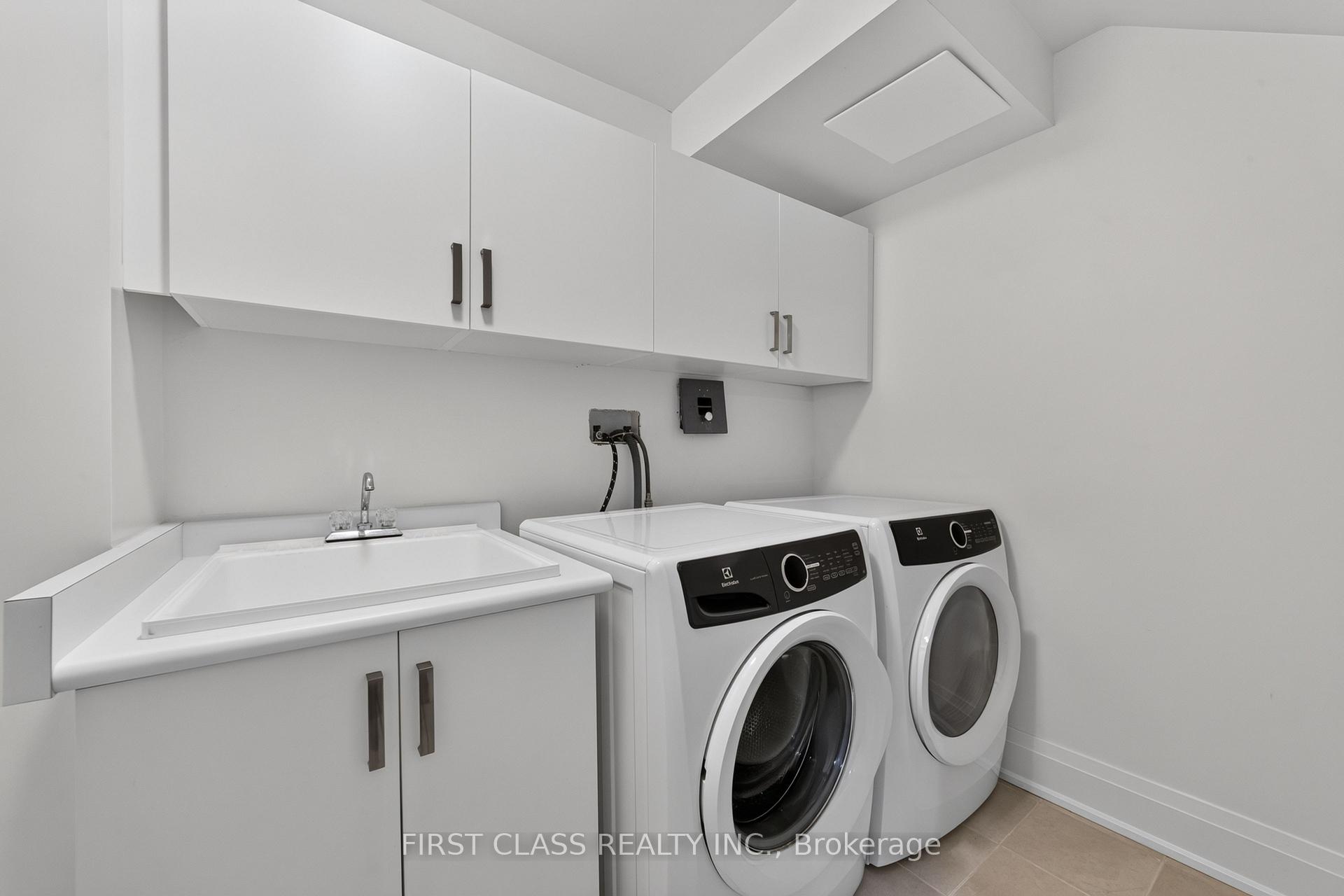 Photo 32 of 8 Mildred Temple Way, Markham, Unionville — HOMEH