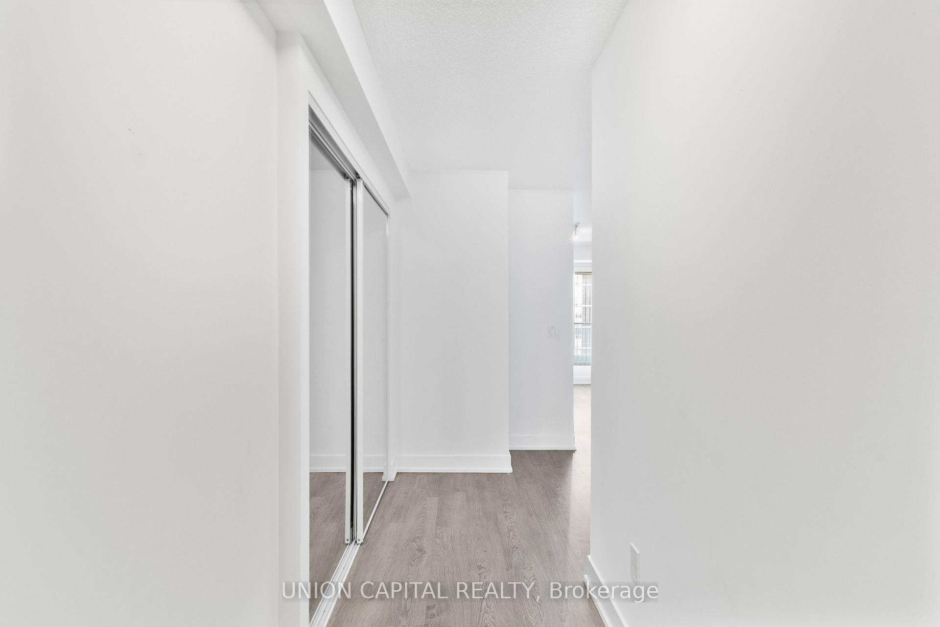 Photo 4 of Unit 2326, 9 Mabelle Avenue, Etobicoke, Islington-City Centre West — HOMEH
