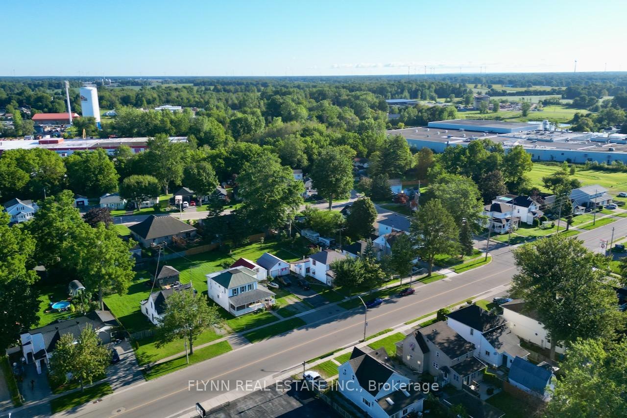 Photo 35 of 535 Broad Street E, Haldimand, Dunnville — HOMEH