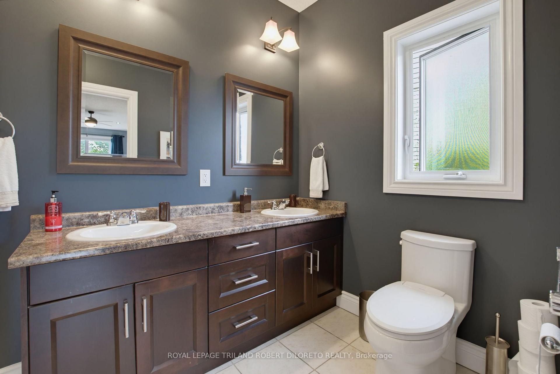 Photo 22 of 3402 Crane Avenue, London, South V — HOMEH