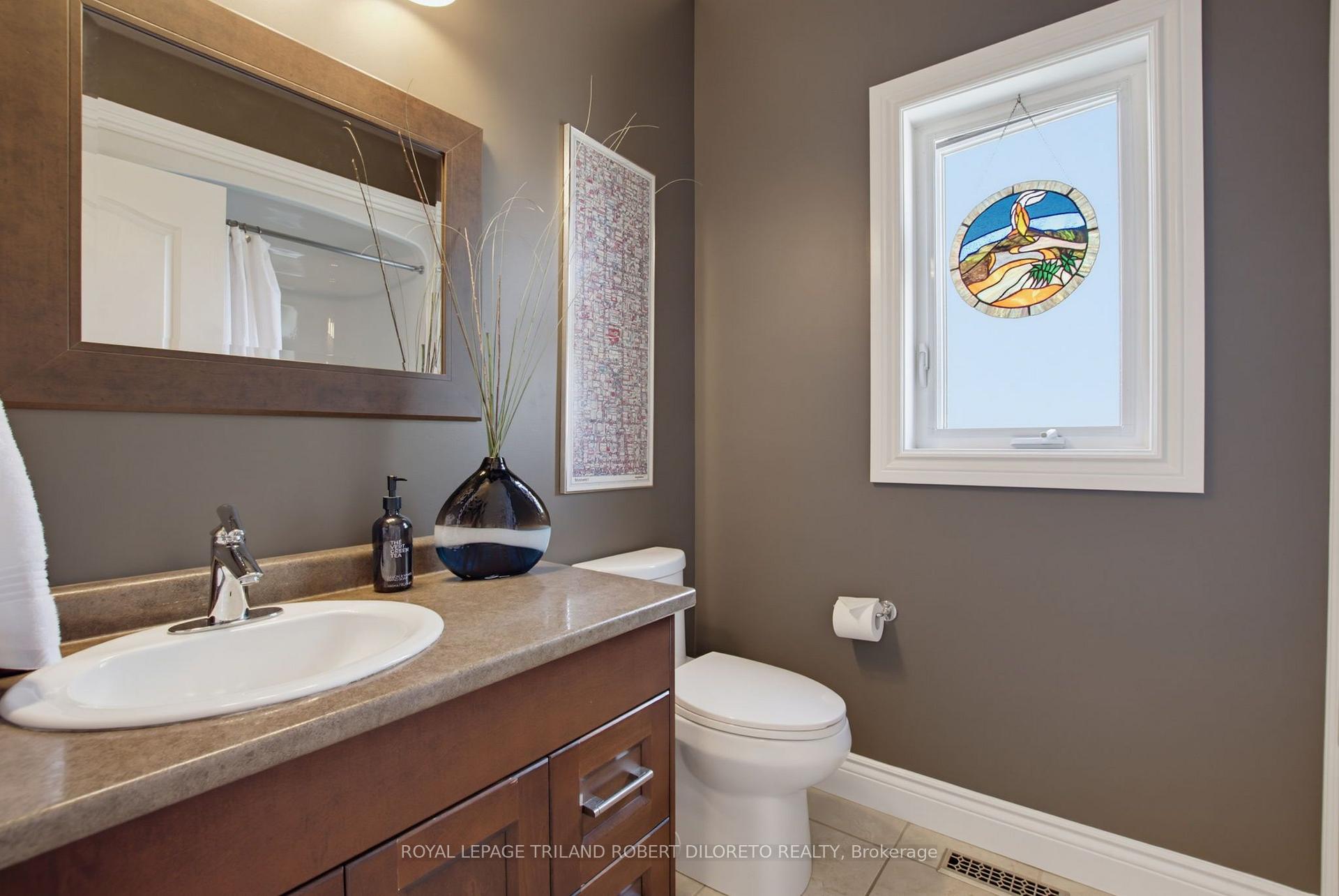 Photo 26 of 3402 Crane Avenue, London, South V — HOMEH