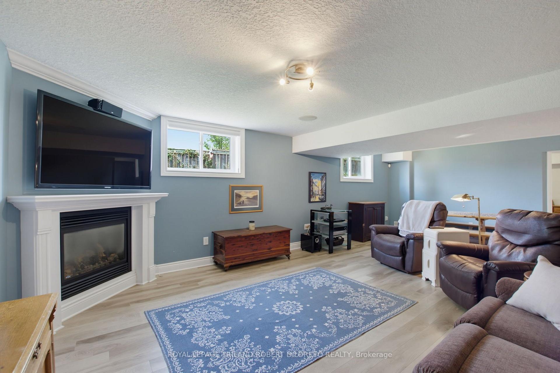 Photo 30 of 3402 Crane Avenue, London, South V — HOMEH