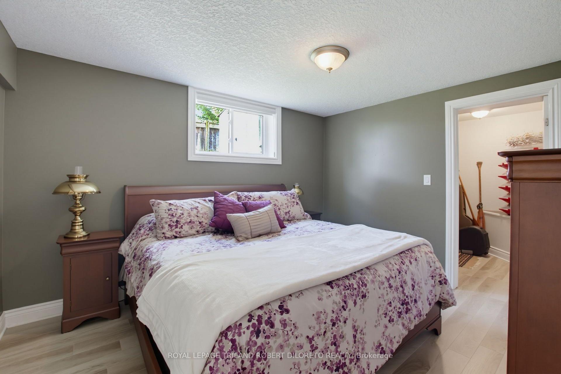 Photo 32 of 3402 Crane Avenue, London, South V — HOMEH