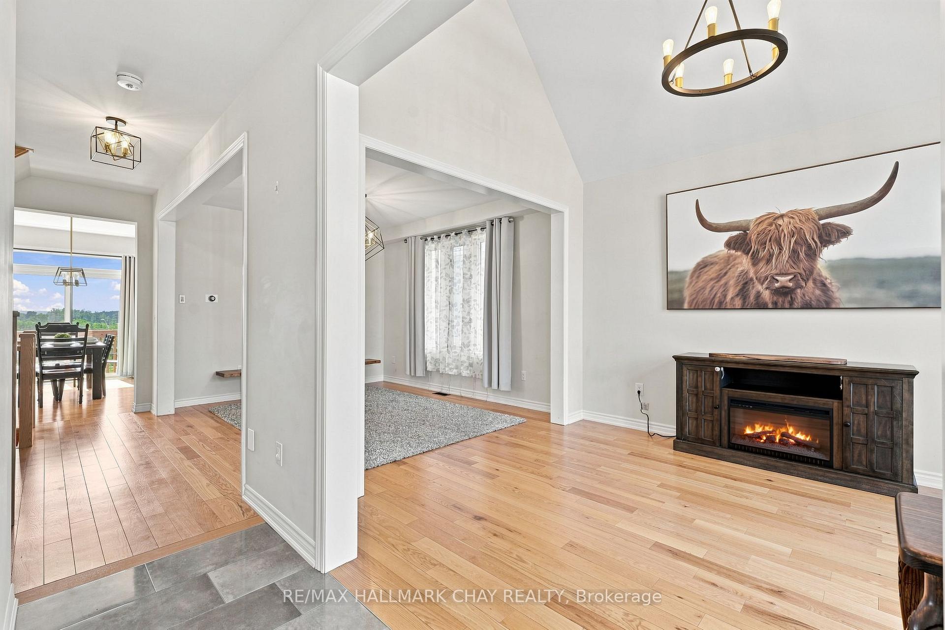 Photo 7 of 3118 Orion Boulevard, Orillia — HOMEH