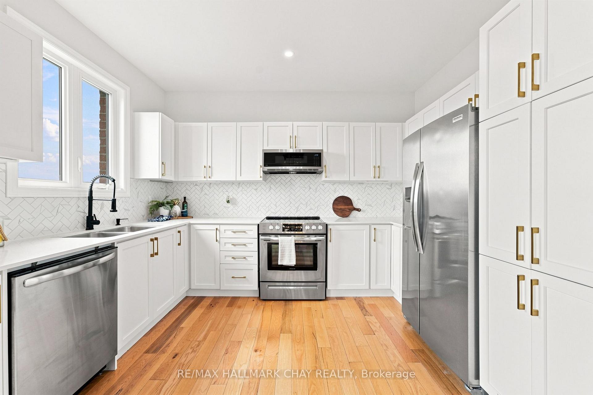 Photo 17 of 3118 Orion Boulevard, Orillia — HOMEH