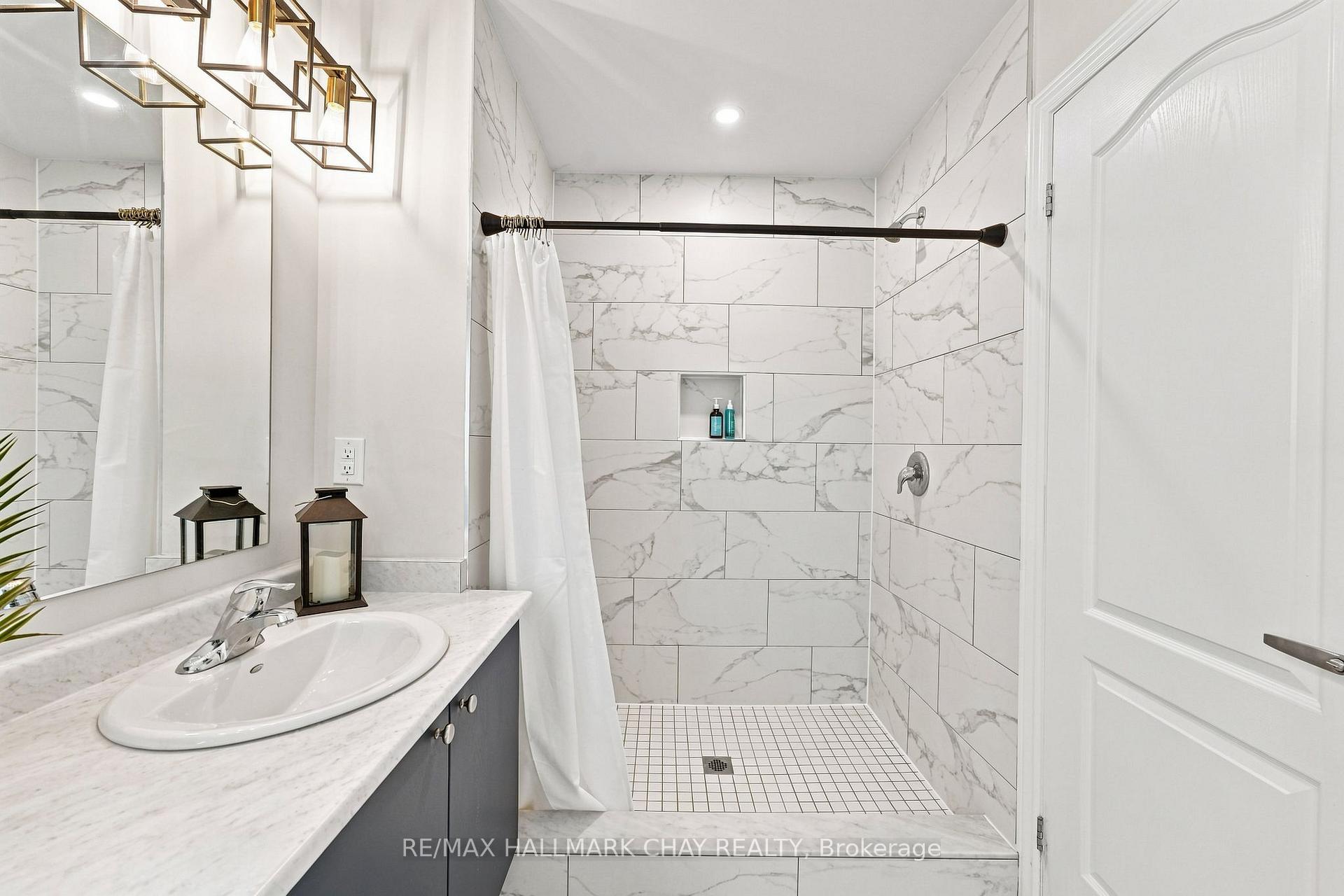 Photo 25 of 3118 Orion Boulevard, Orillia — HOMEH