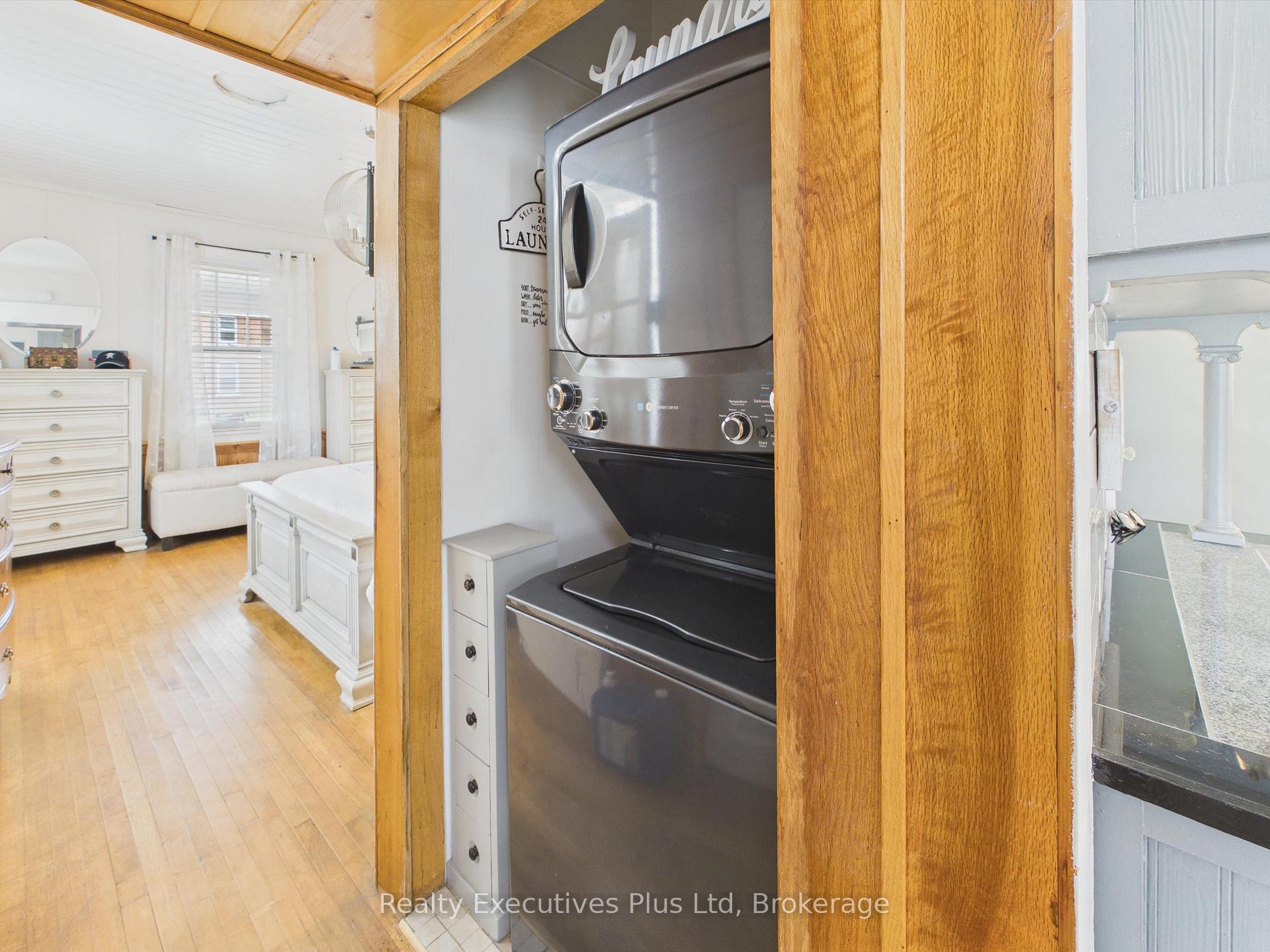 Photo 21 of 16 Albert Street, Sundridge — HOMEH