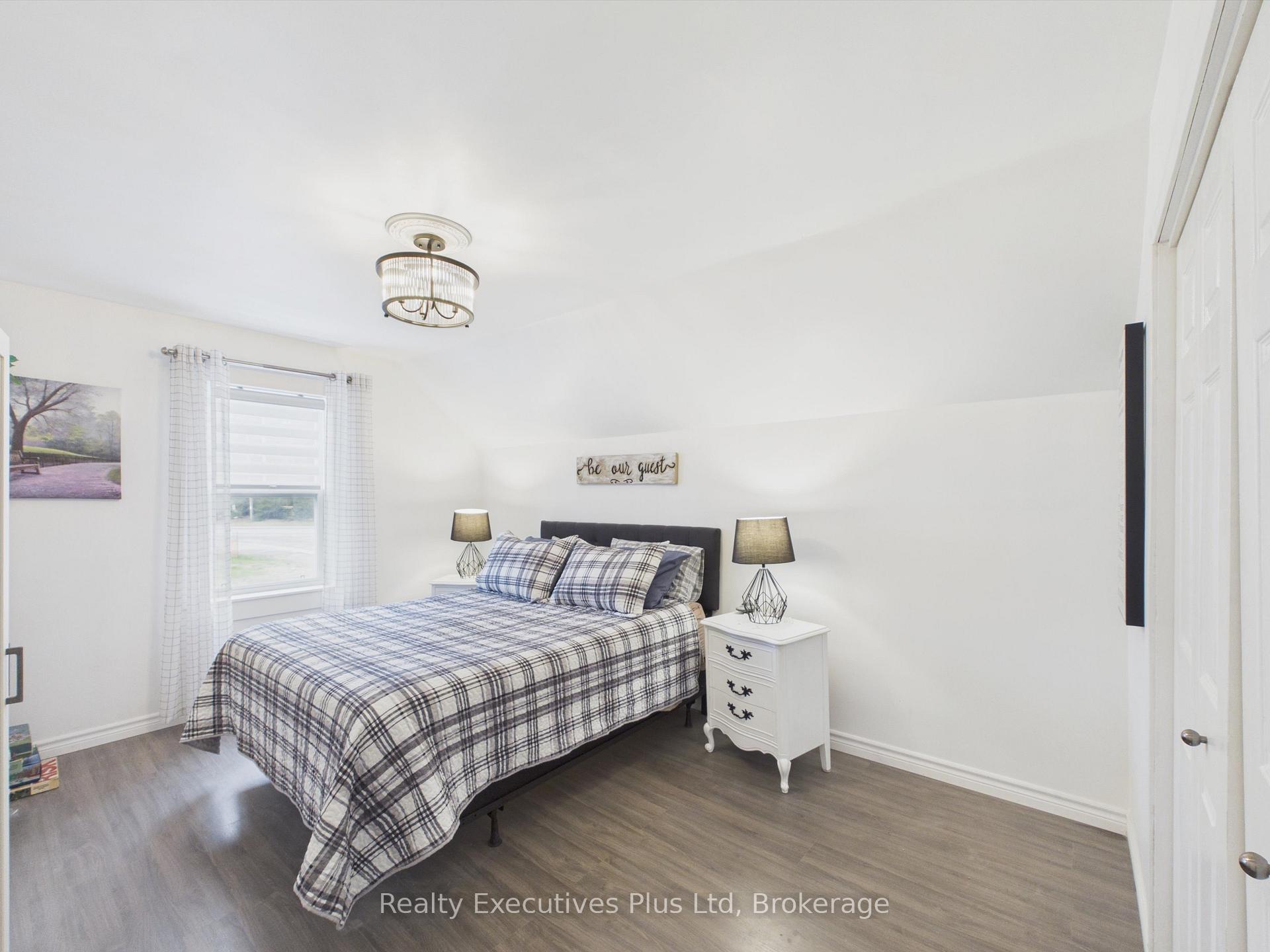 Photo 35 of 16 Albert Street, Sundridge — HOMEH