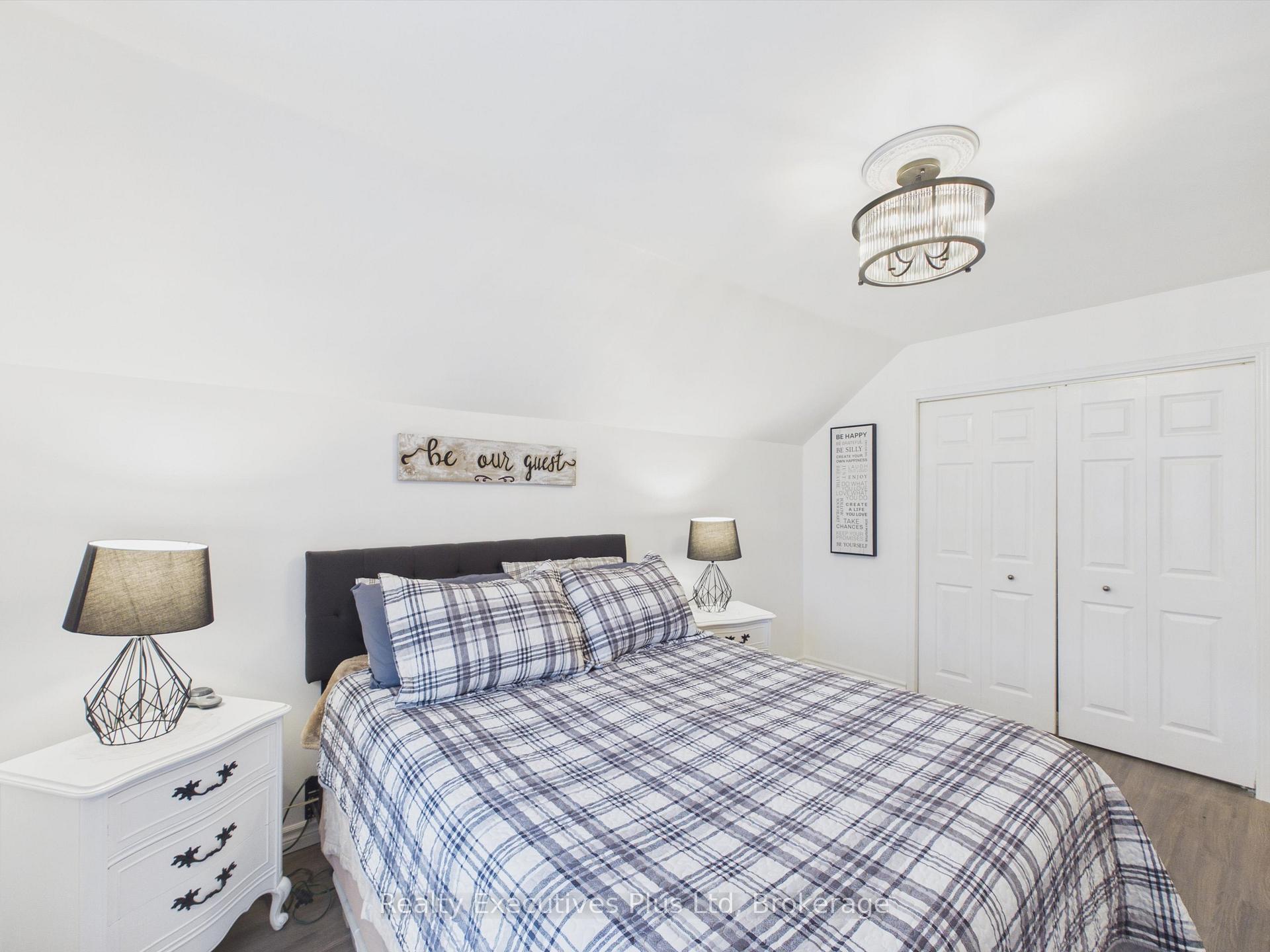 Photo 36 of 16 Albert Street, Sundridge — HOMEH