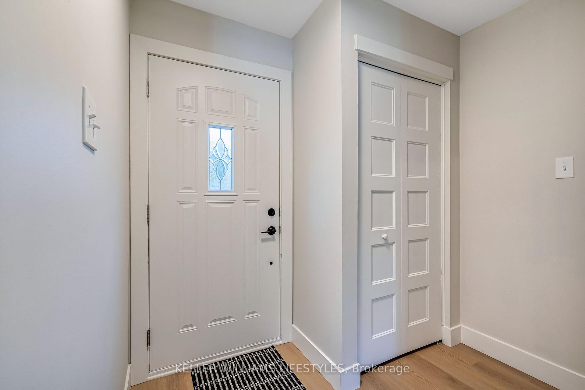 Photo 3 of 1704 Culver Drive, London, East H — HOMEH