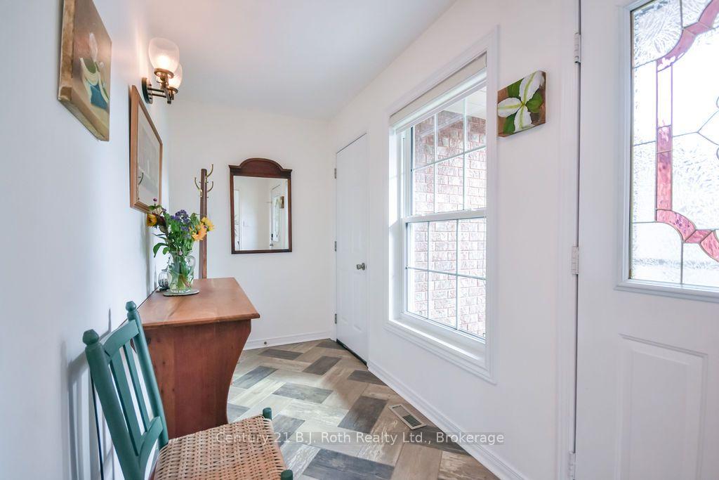 Photo 3 of 51 Johnson Street, Orillia — HOMEH