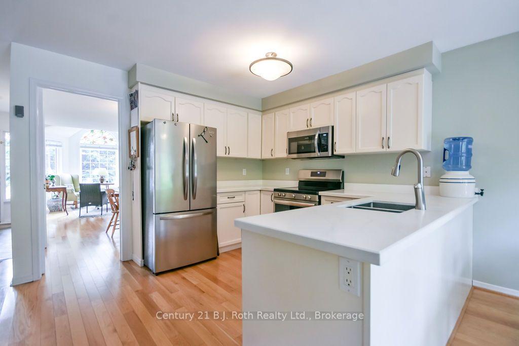 Photo 11 of 51 Johnson Street, Orillia — HOMEH