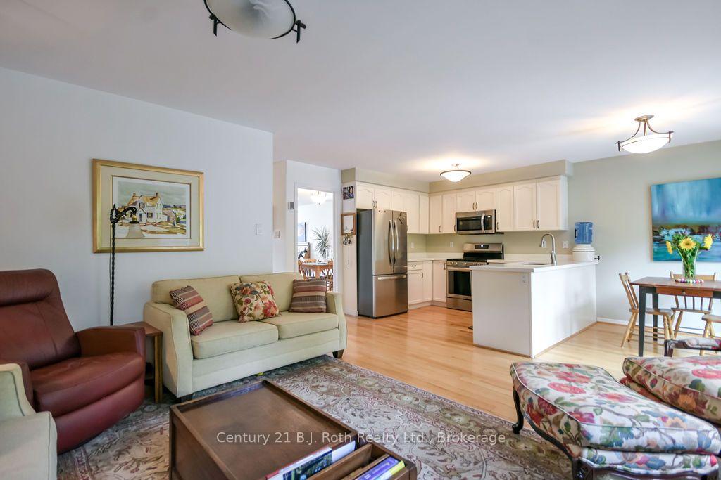 Photo 18 of 51 Johnson Street, Orillia — HOMEH