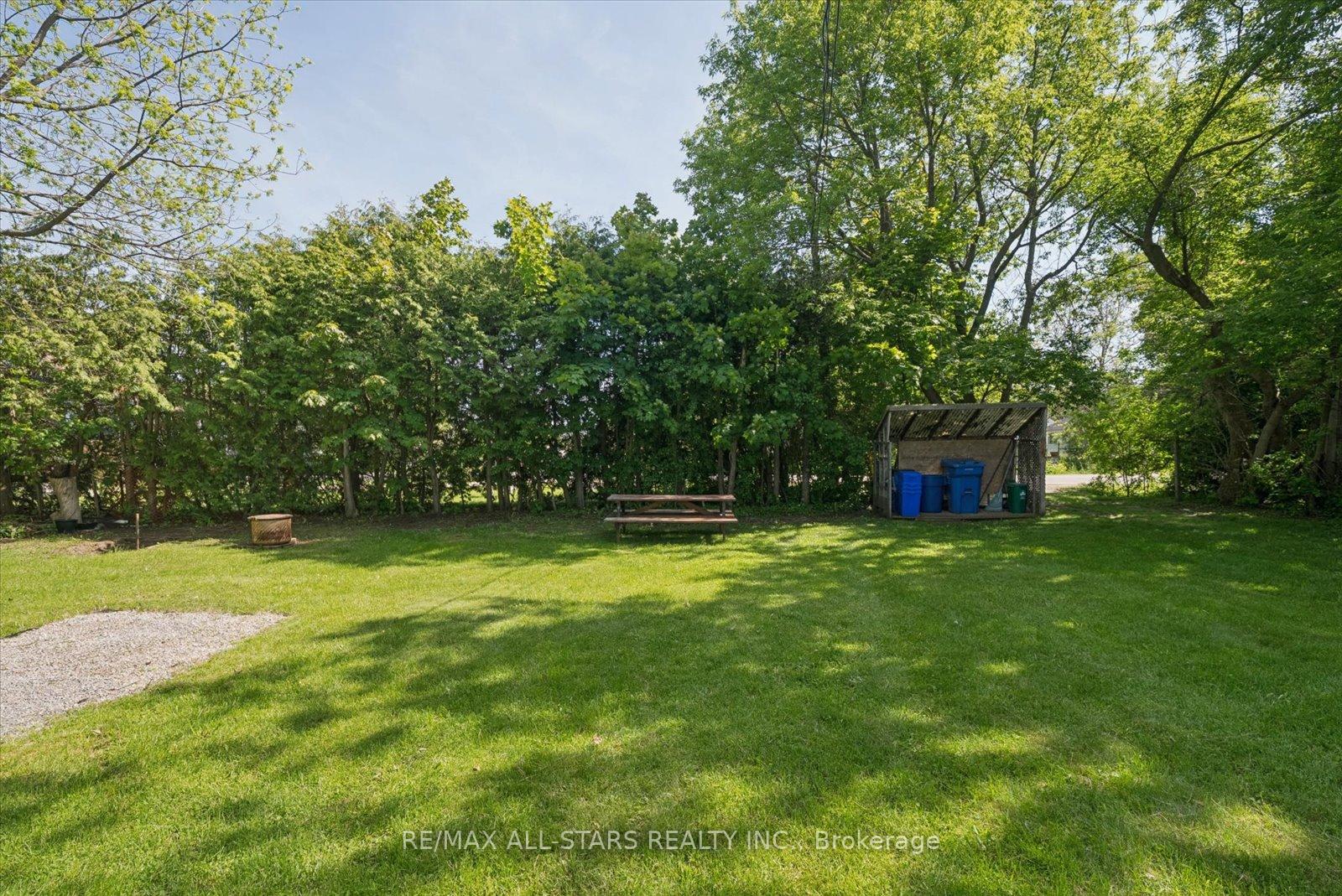 Photo 31 of 68 Farley Circle, Georgina, Historic Lakeshore Communities — HOMEH