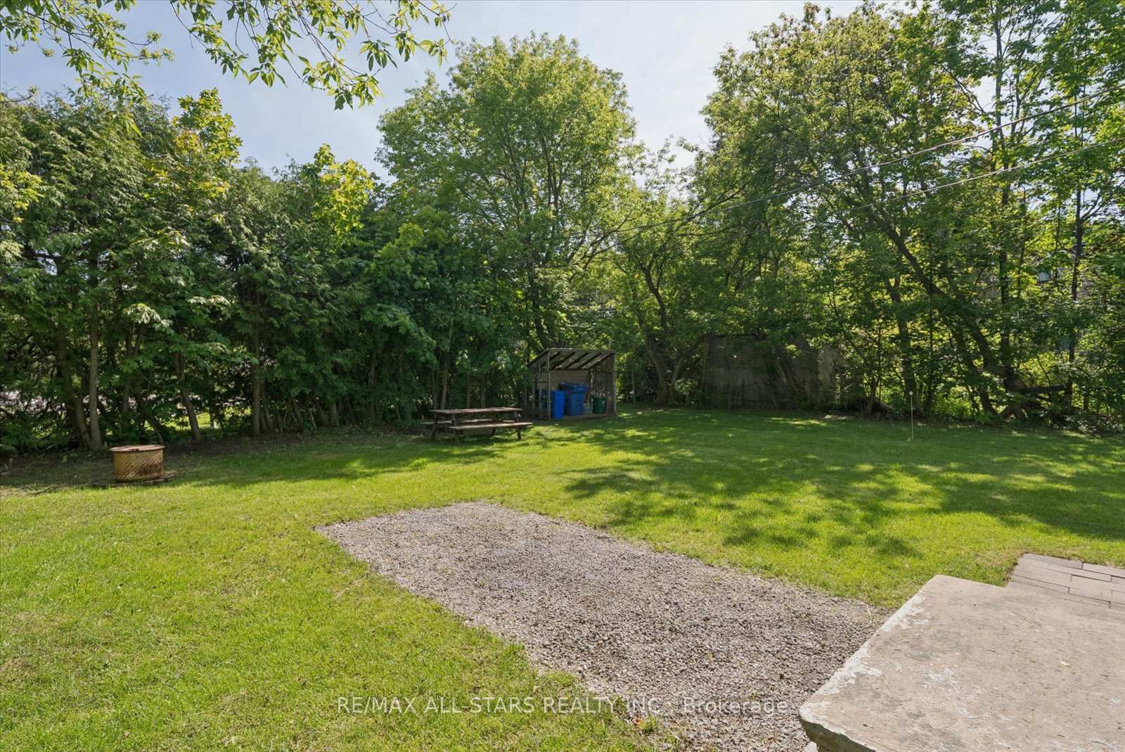 Photo 32 of 68 Farley Circle, Georgina, Historic Lakeshore Communities — HOMEH