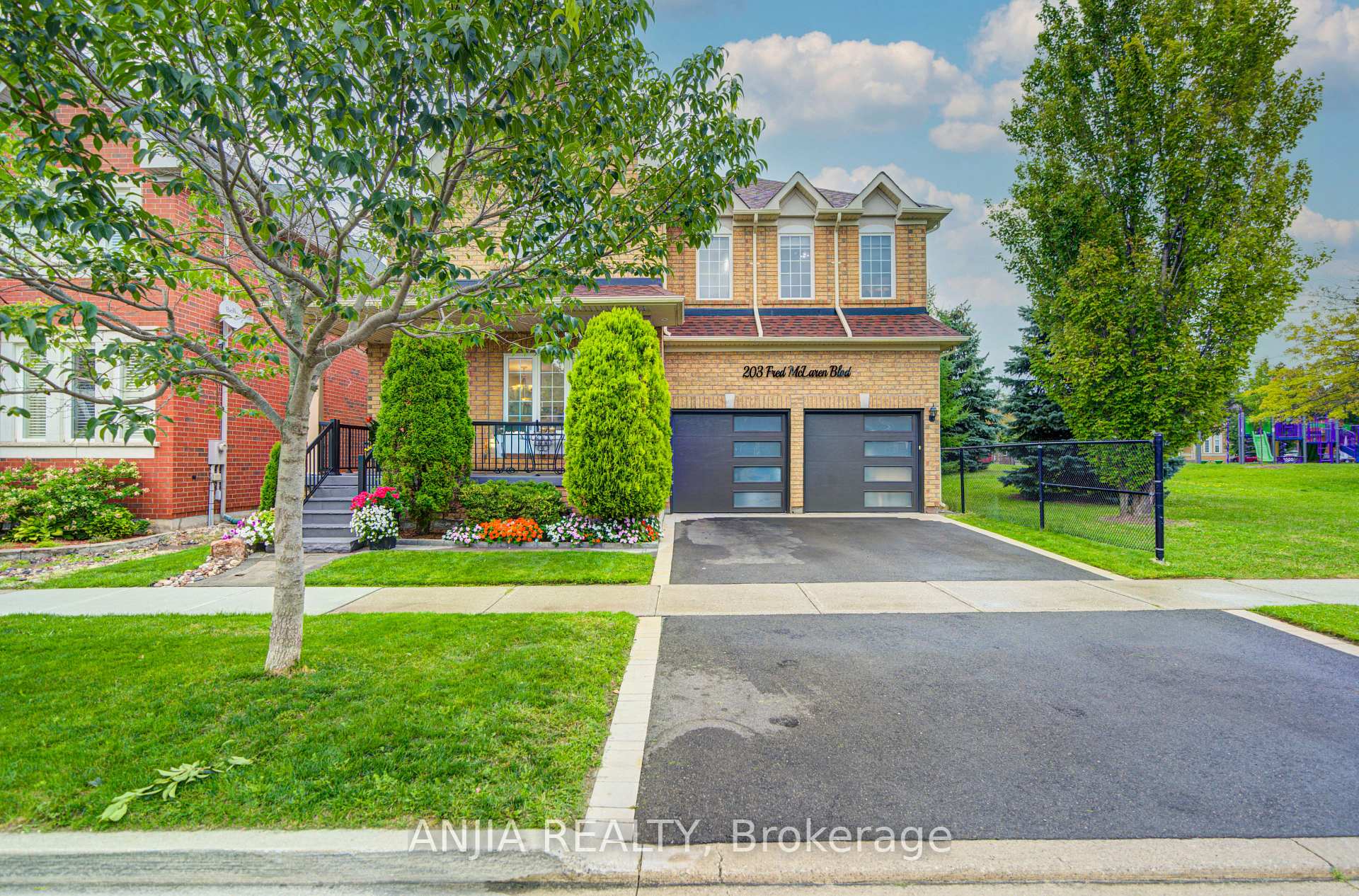 Photo 2 of 203 Fred Mclaren Boulevard, Markham, Wismer — HOMEH